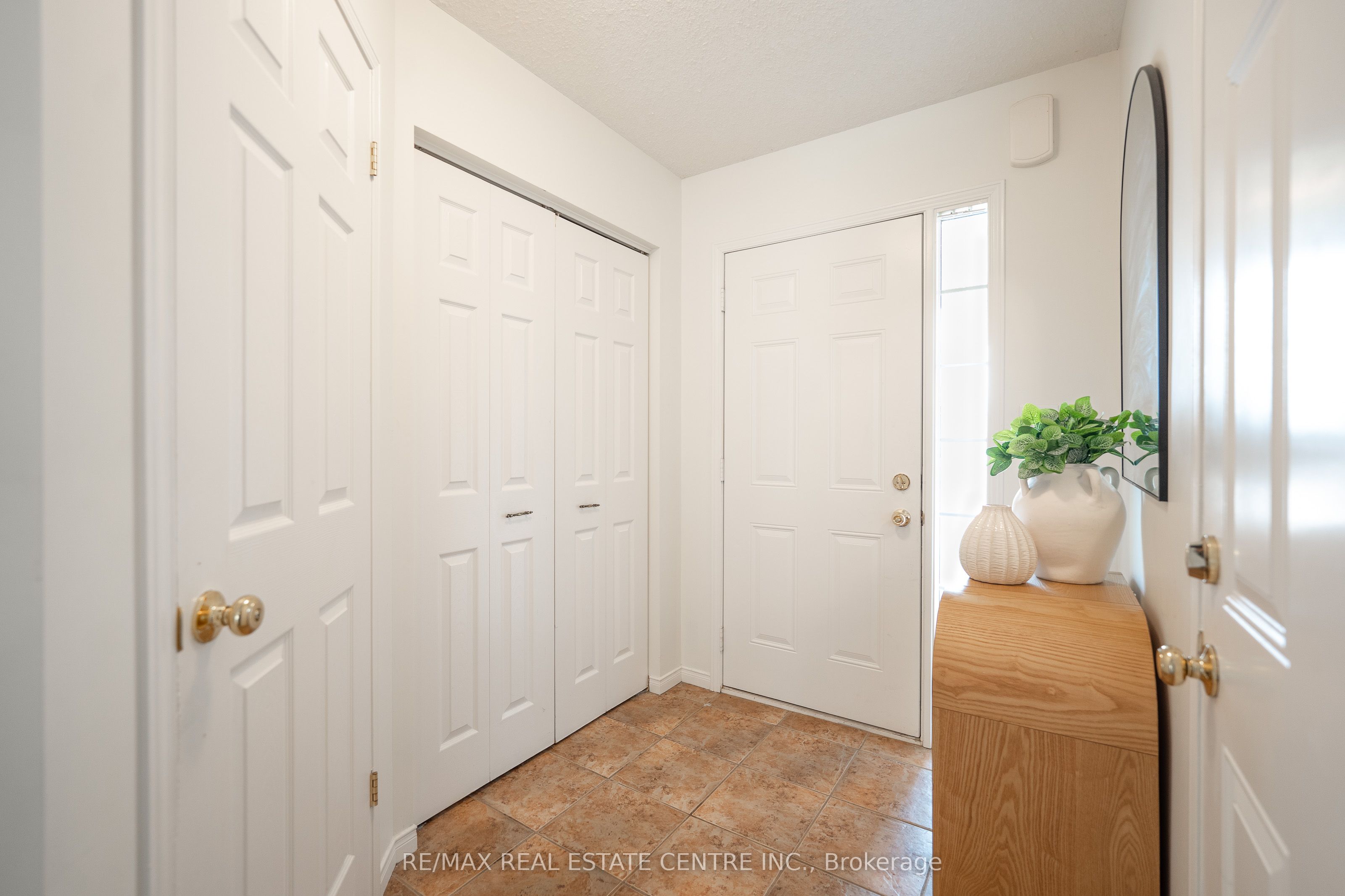 30 Fallowfield Drive