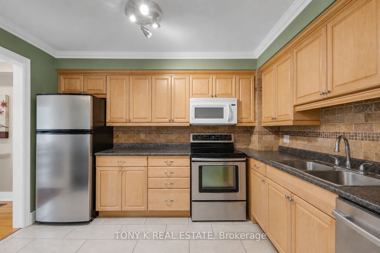 2035 Asta Drive 21