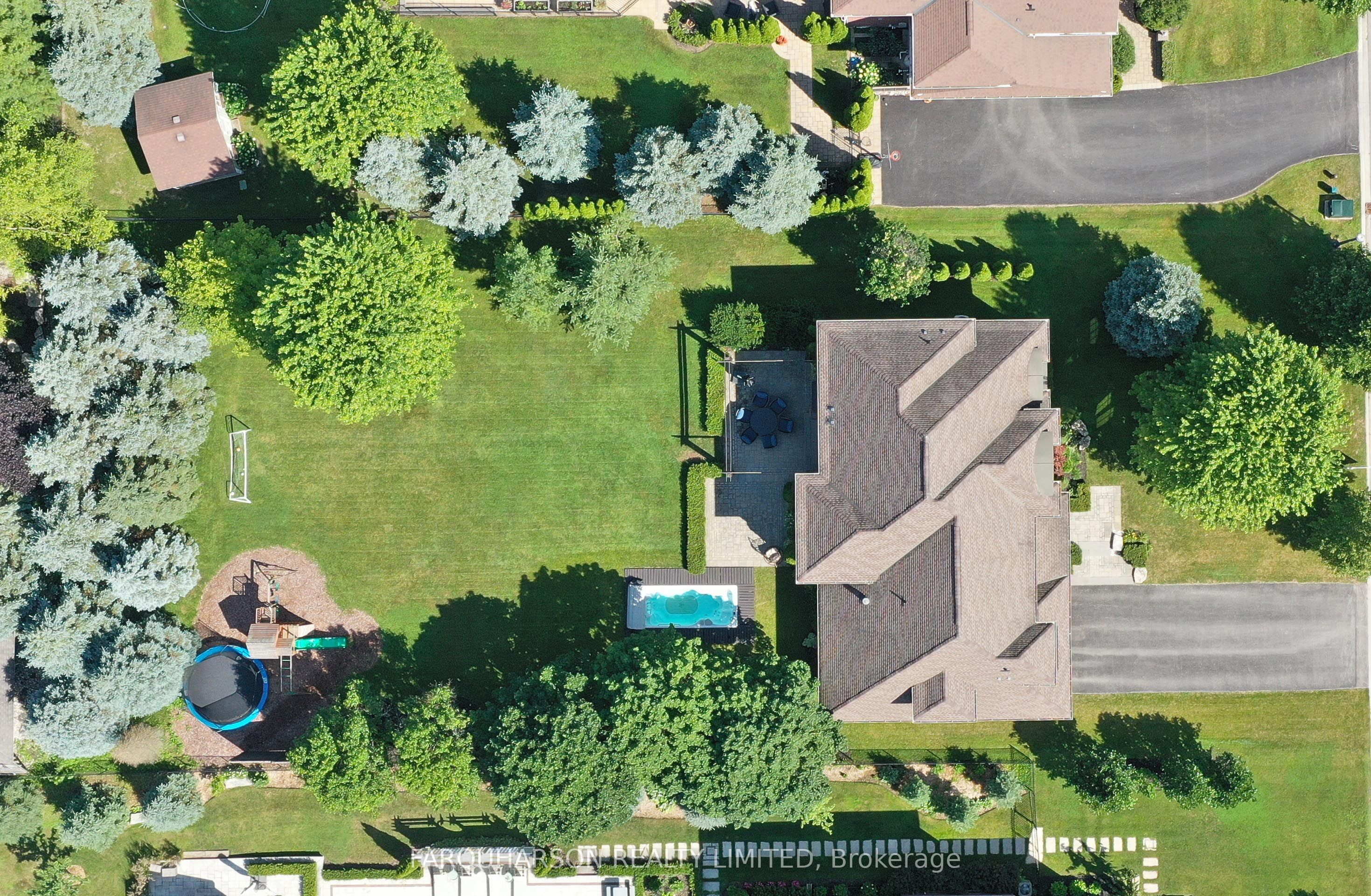 41 Country Club Crescent