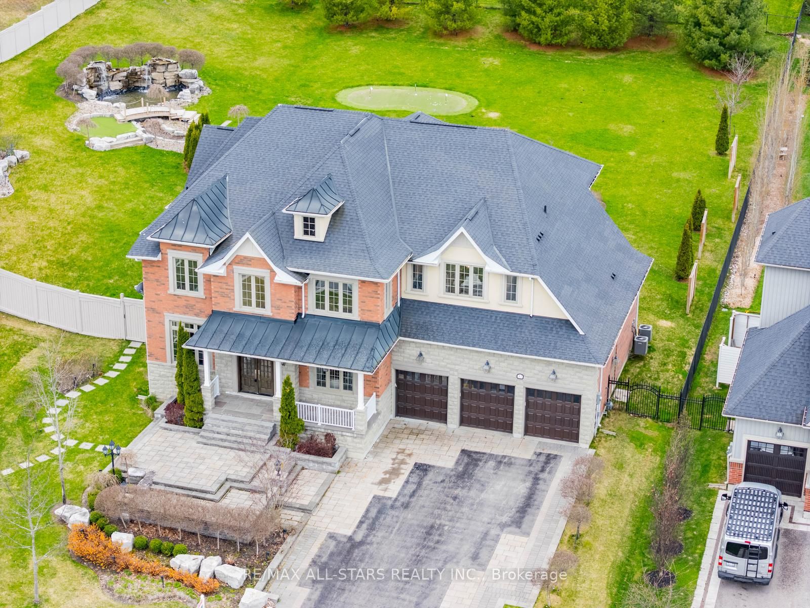 37 Country Club Crescent 37