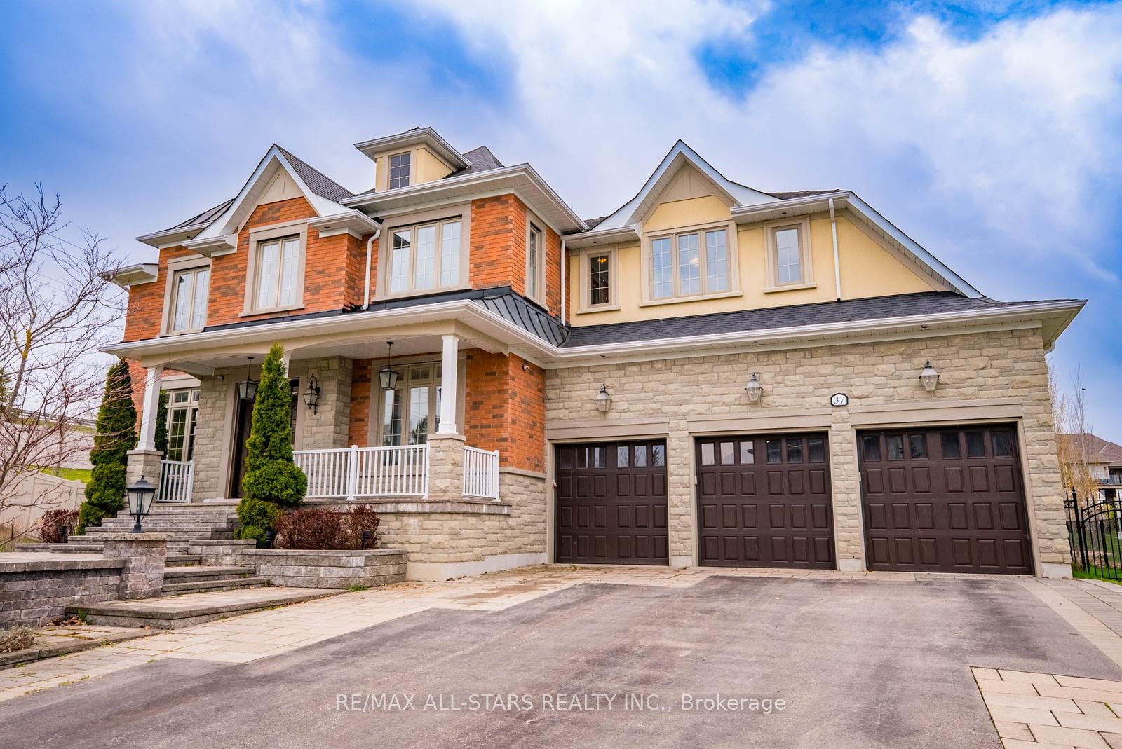 37 Country Club Crescent 37