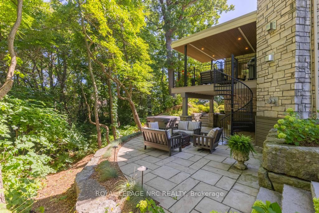6399 Pinestone Road