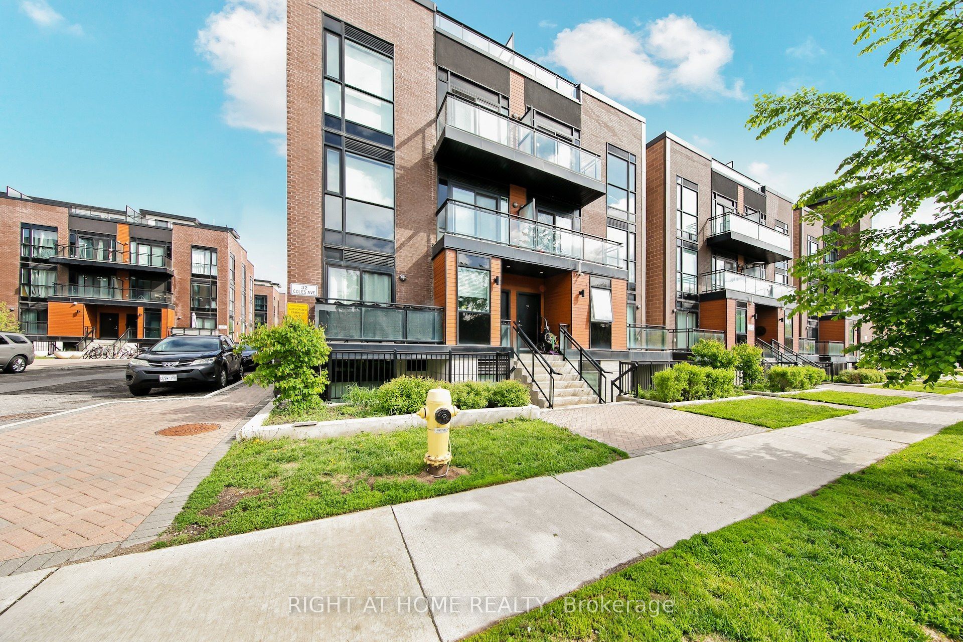 32 Coles Avenue F1103