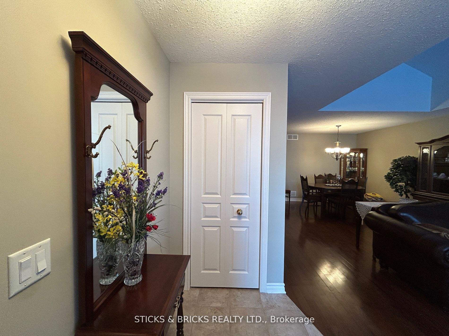 3241 Montrose Road 12