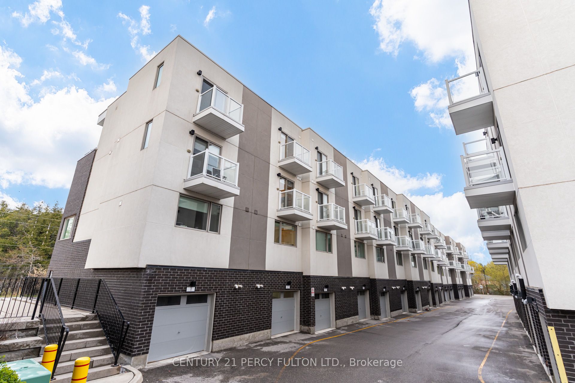 1870 Altona Road 2