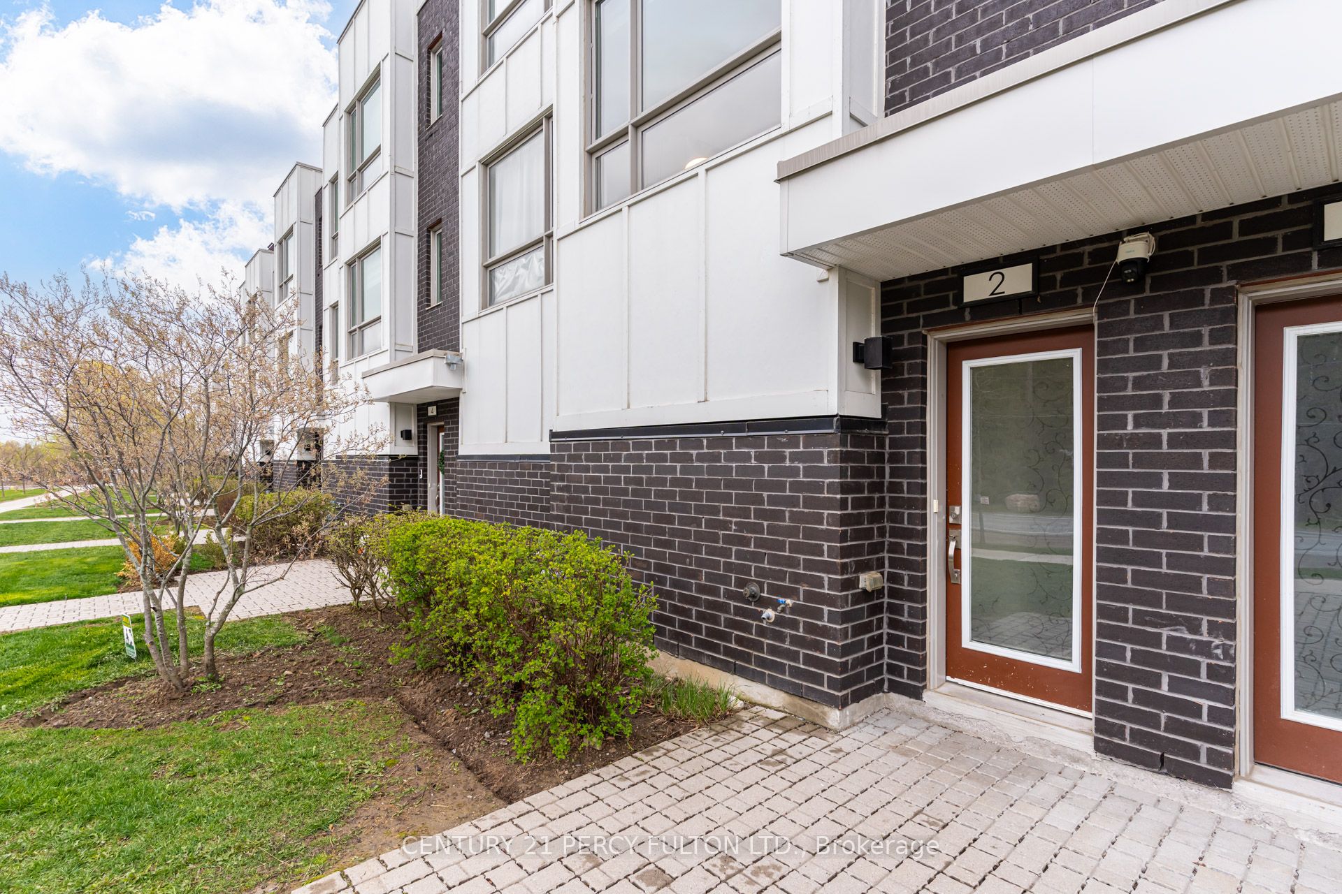 1870 Altona Road 2