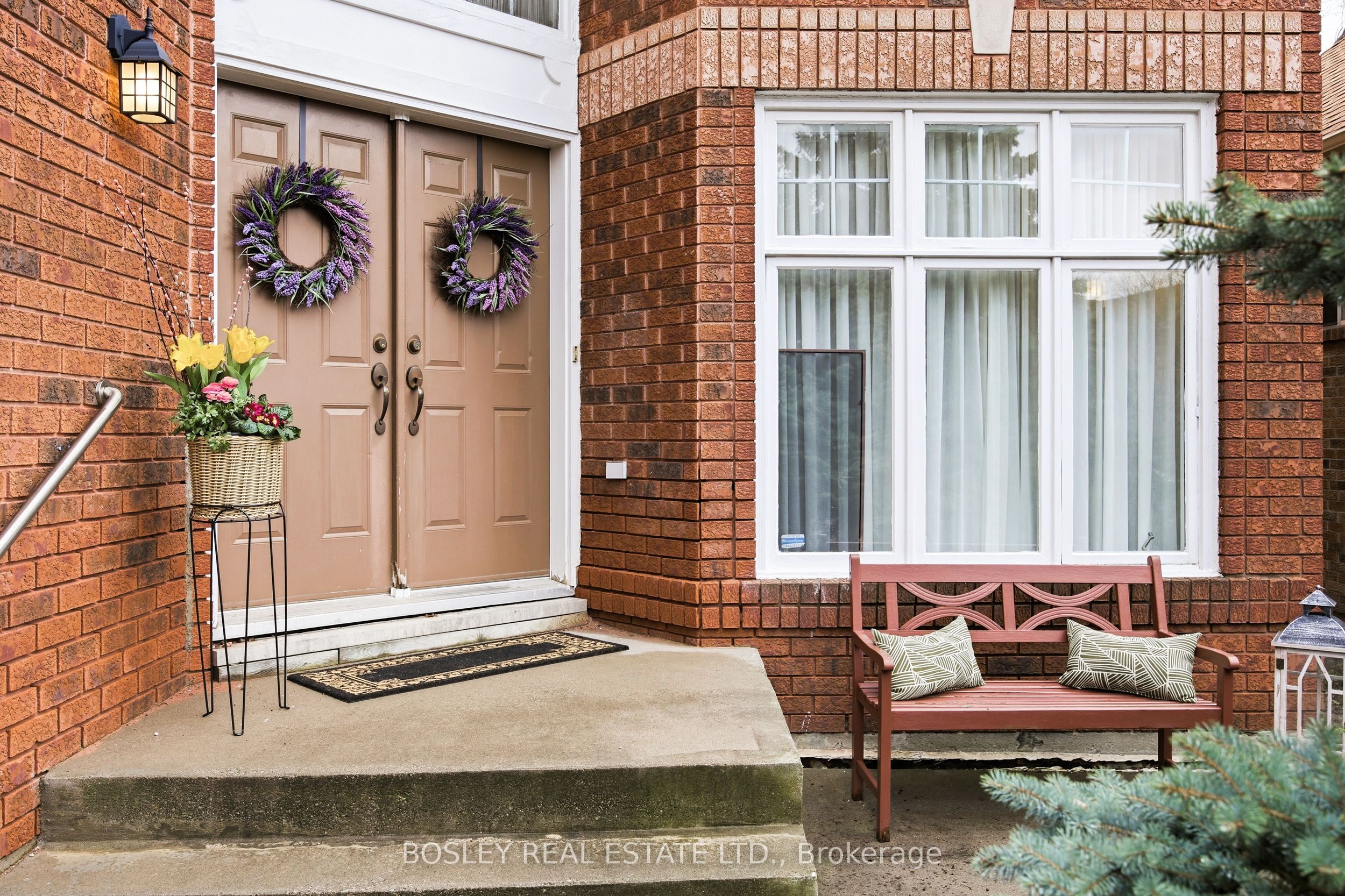 5176 Castlefield Drive