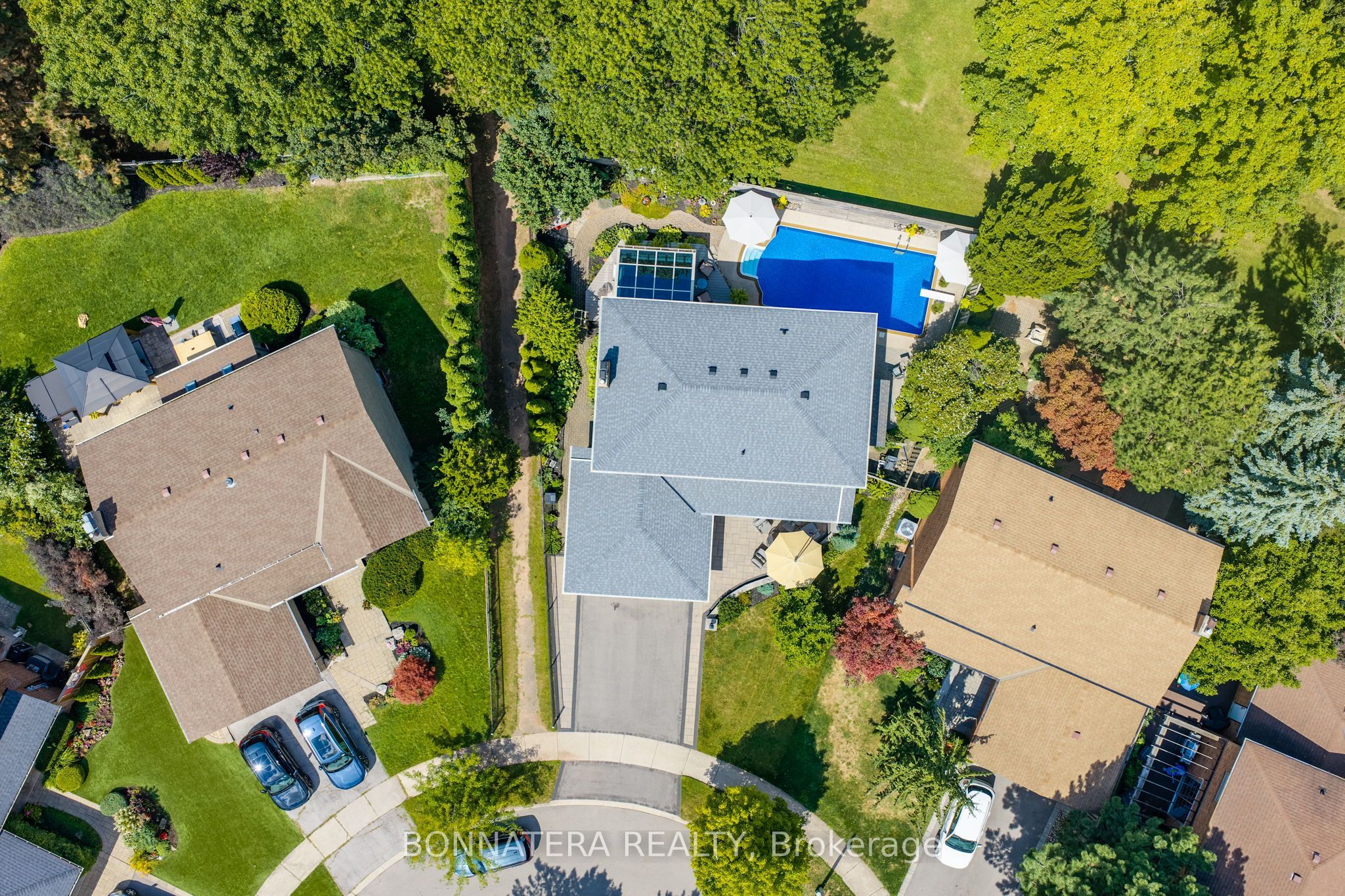 1409 Holly Court