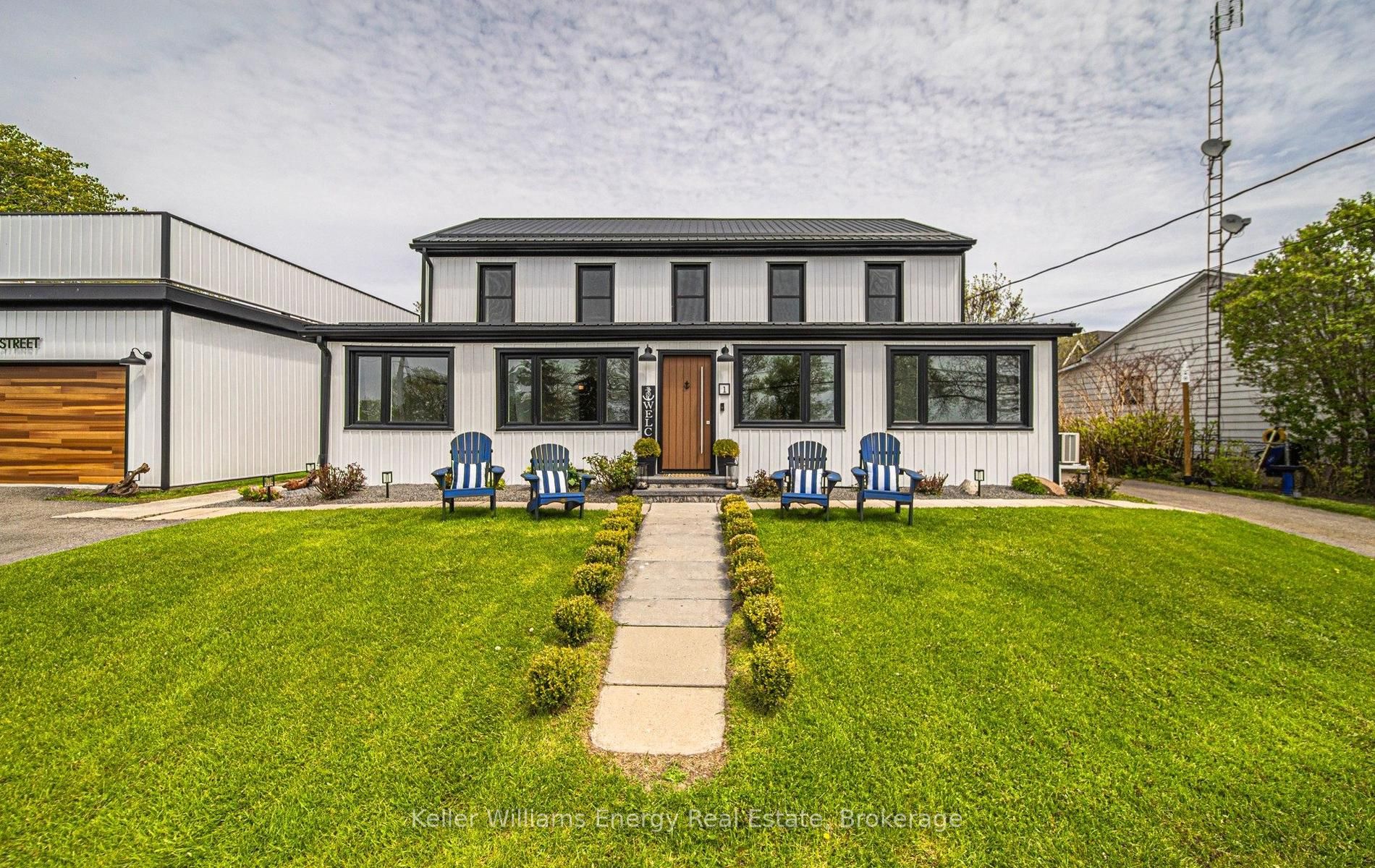 2 Boulton Street