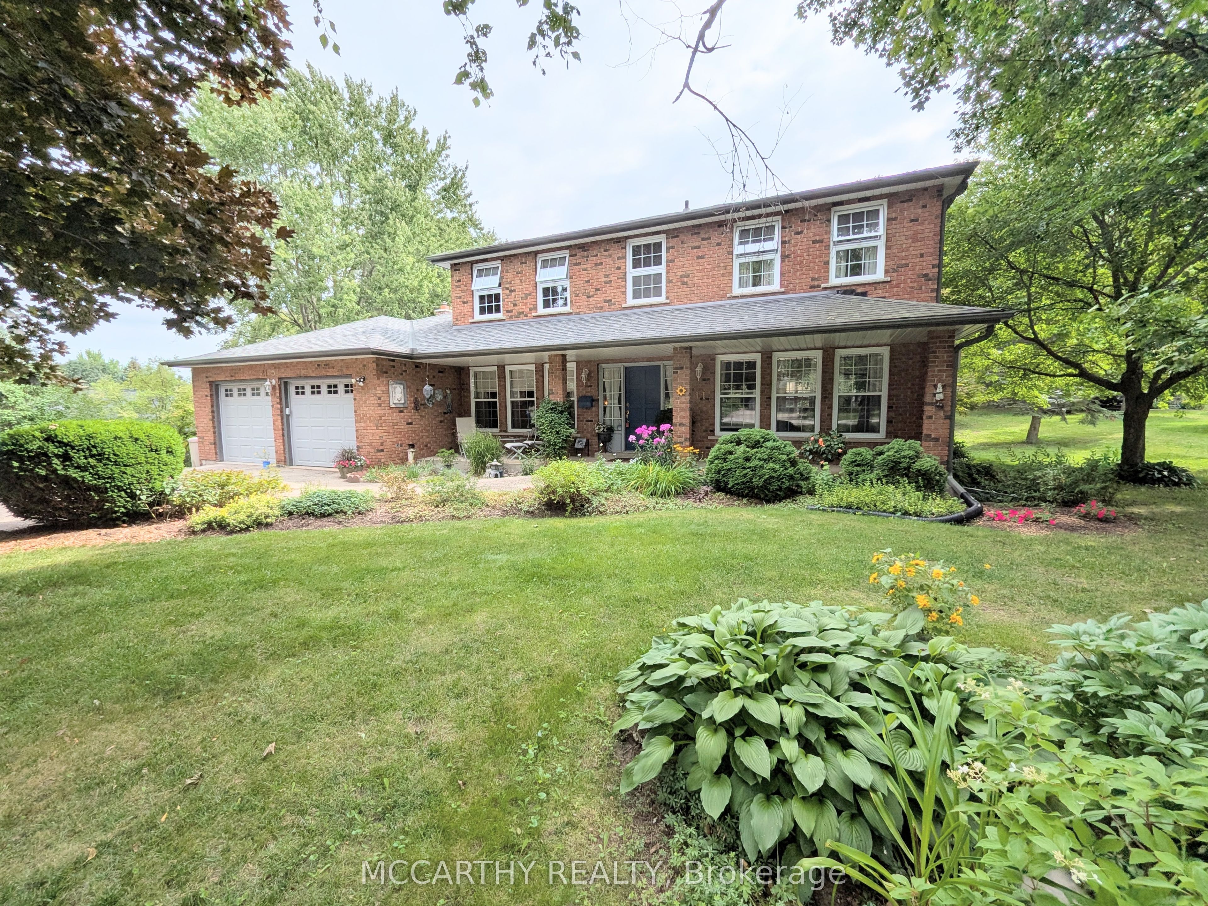 11 Lynda Avenue