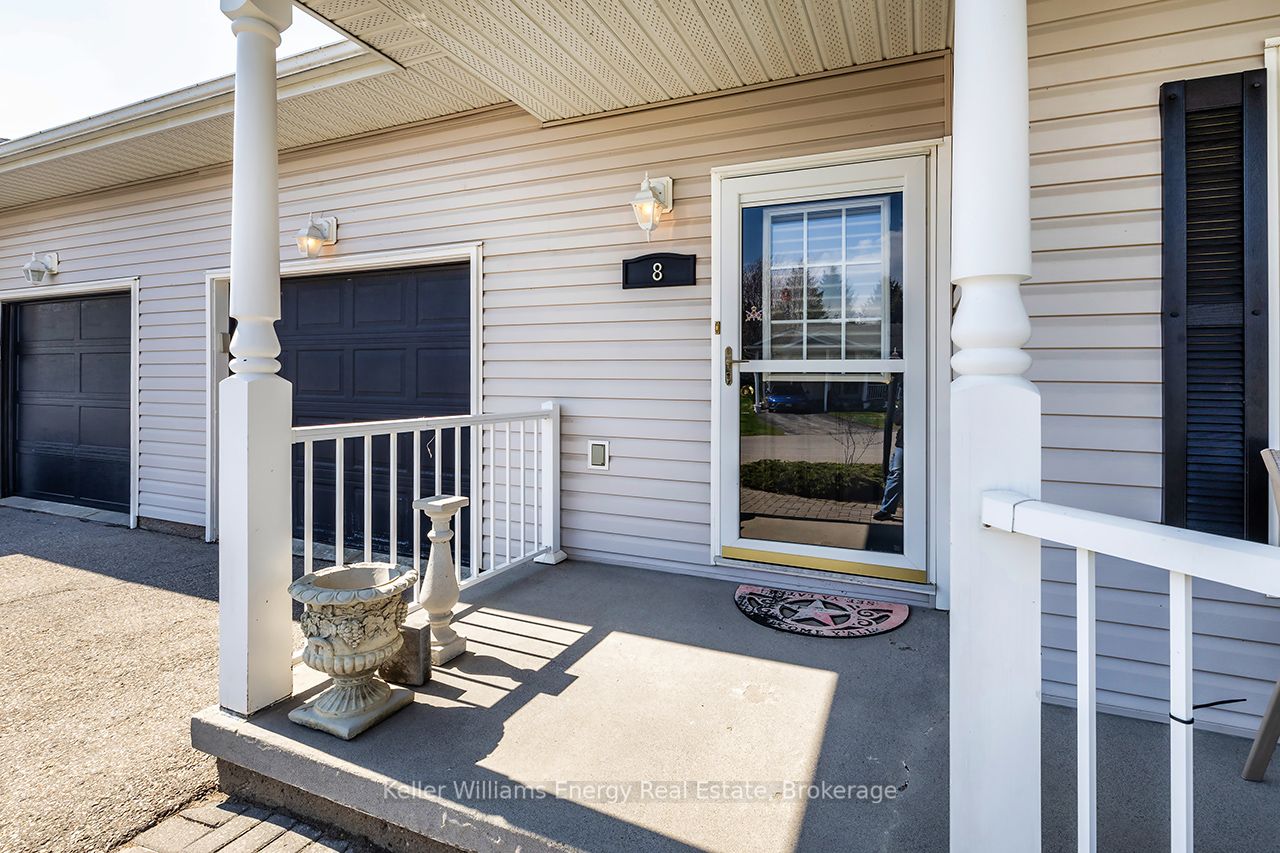 8 Hinkley Trail