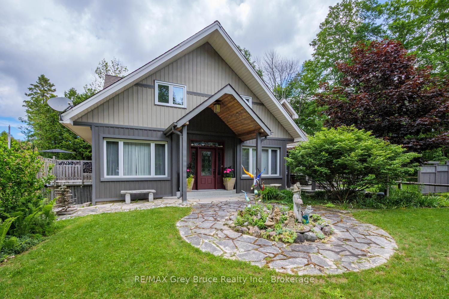 424 Huron Road