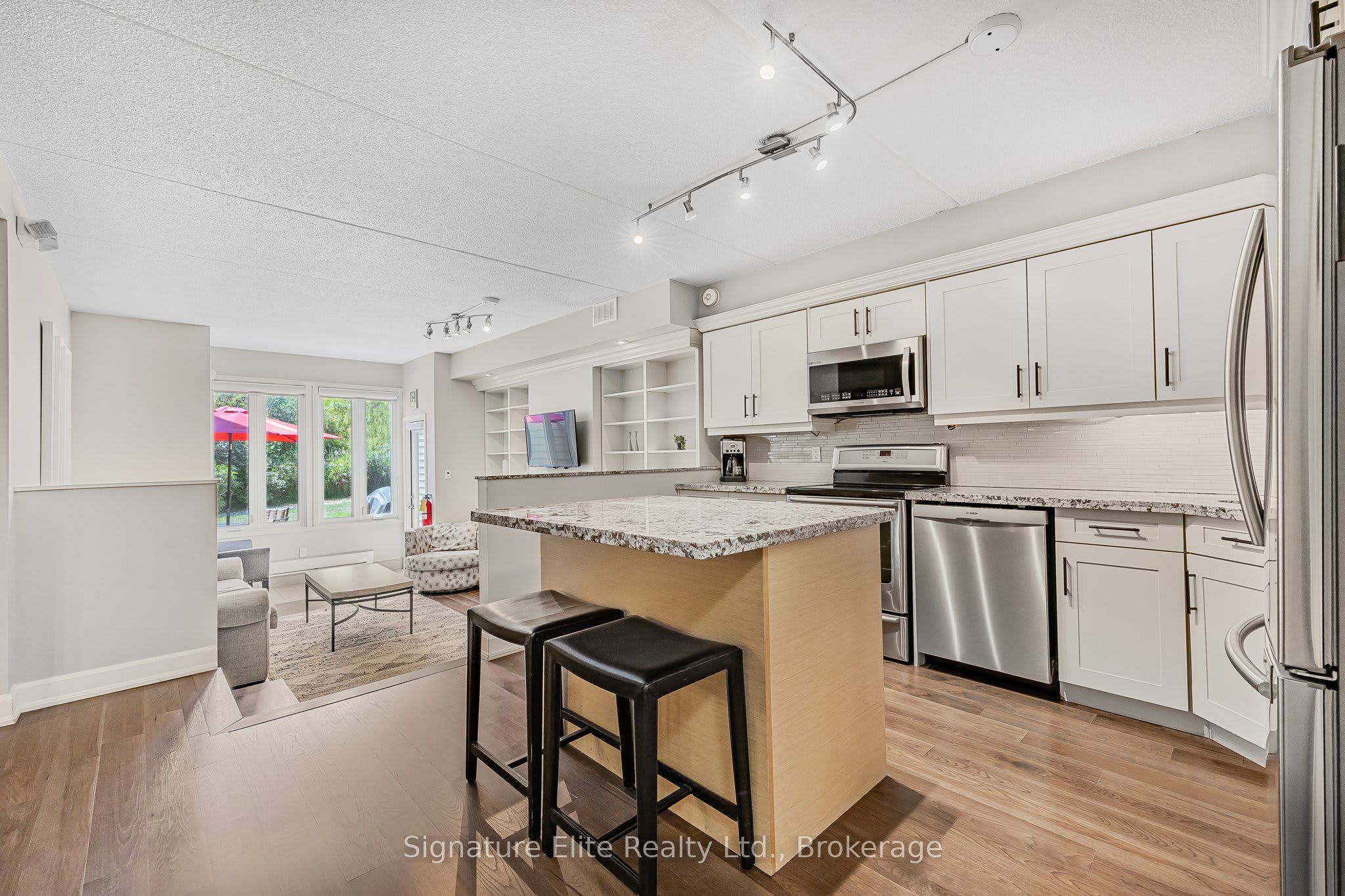 796404 Grey 19 Road 107