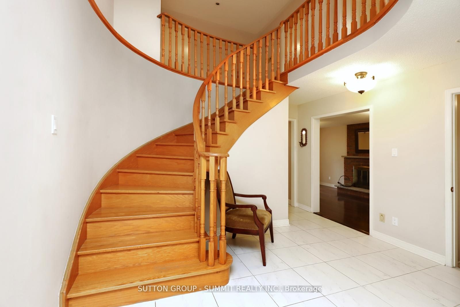 2654 Ambercroft Trail