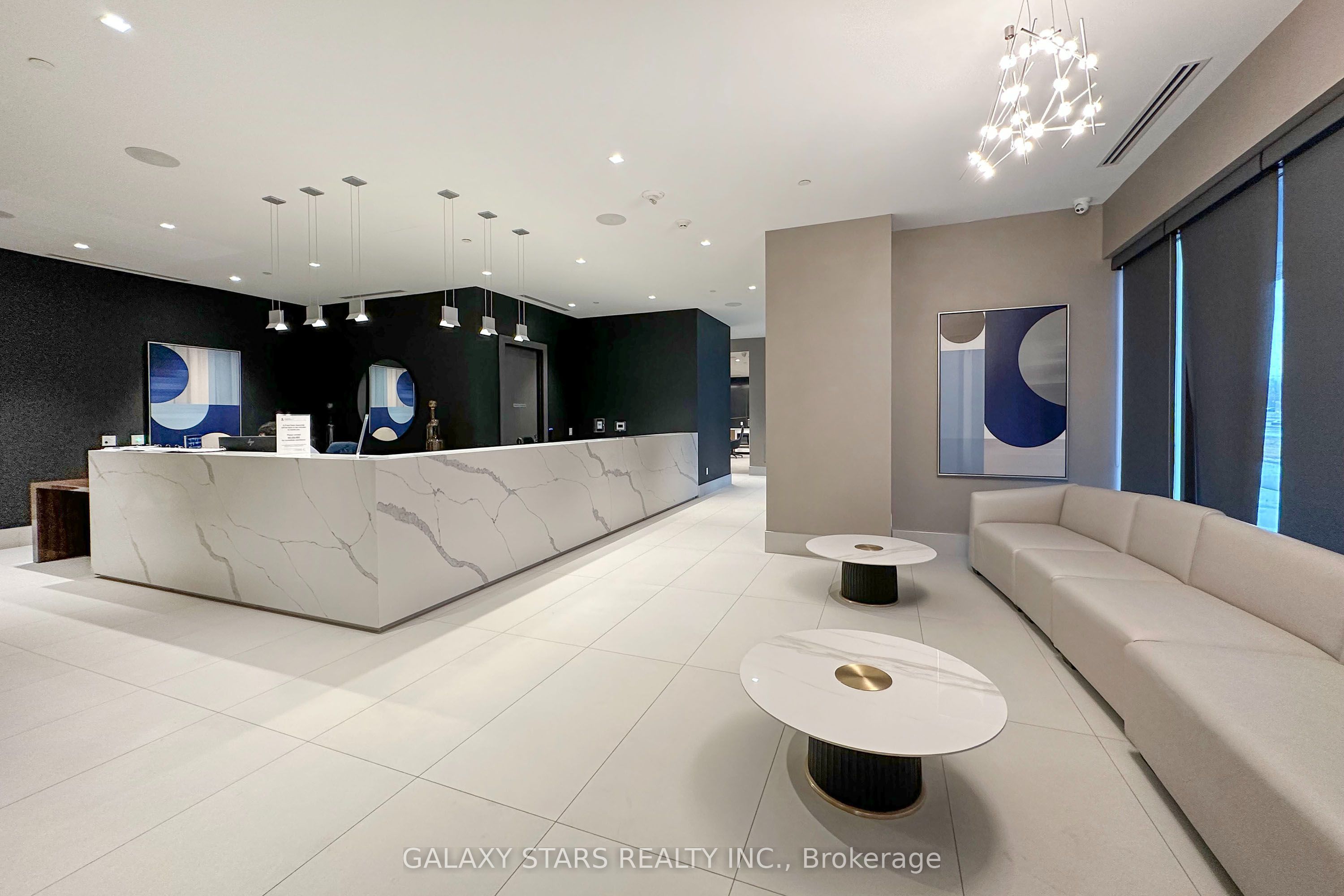 2550 Simcoe Street N 318