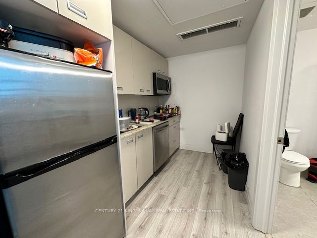 652 Princess Street 926