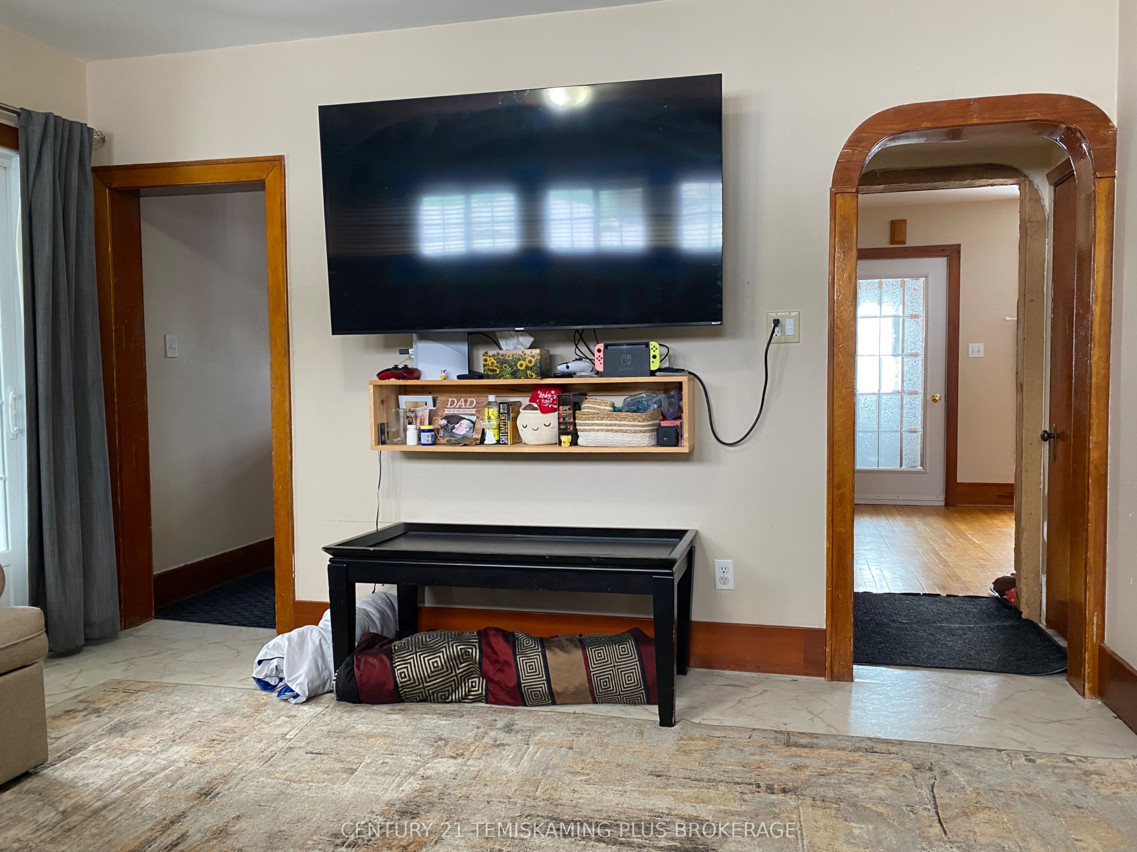 6739 Hwy 11 N Highway