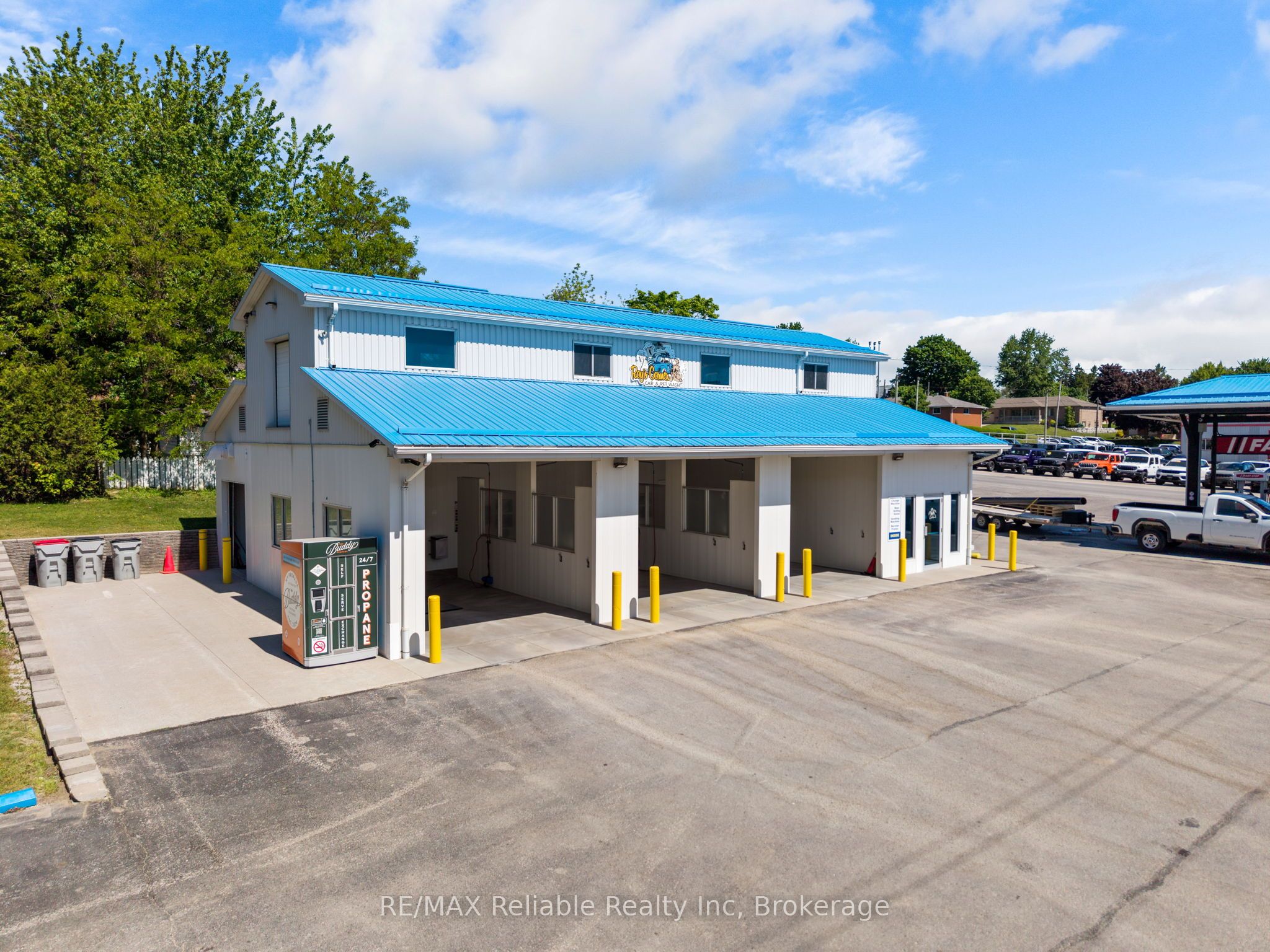 12 Huron Road