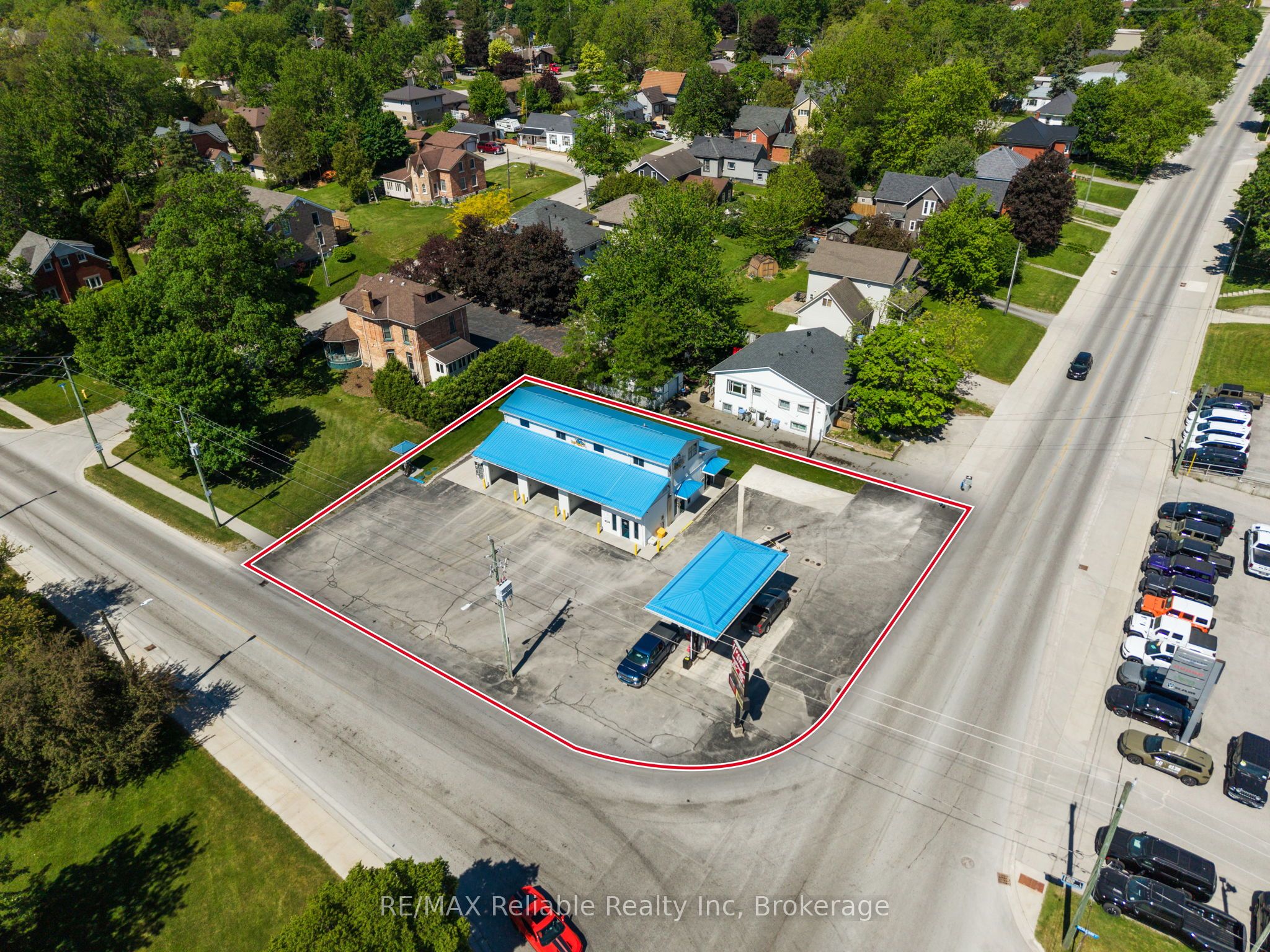 12 Huron Road