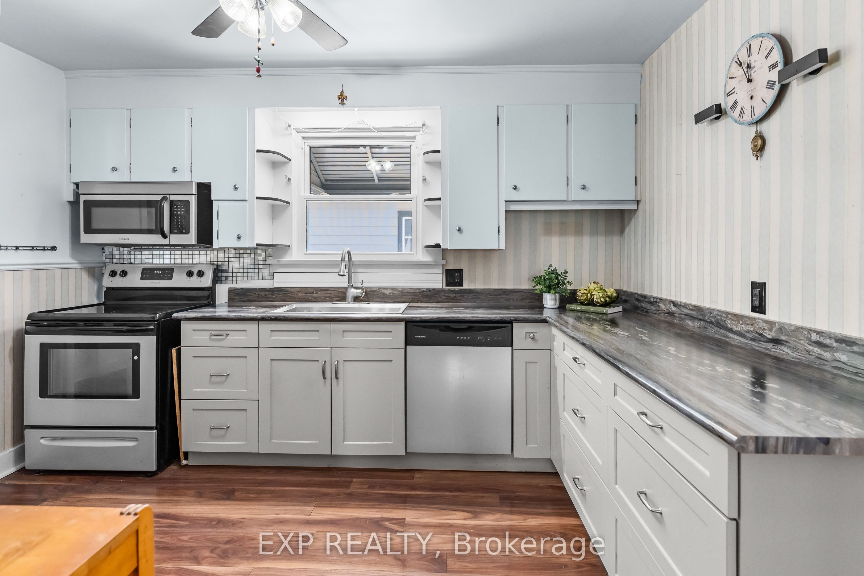 39 Mcdonald Avenue