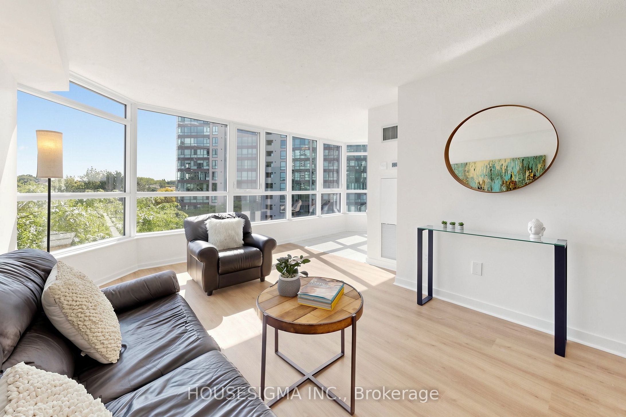 3231 Eglinton Avenue E 401