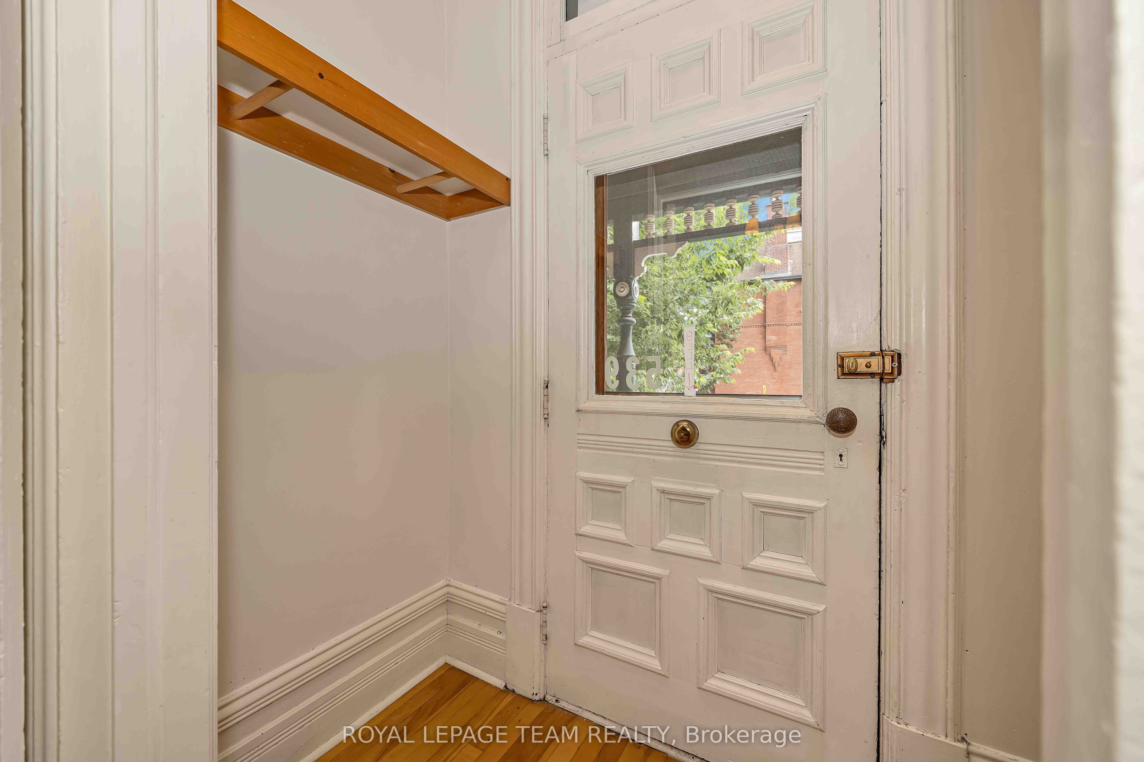 539 Gilmour Street