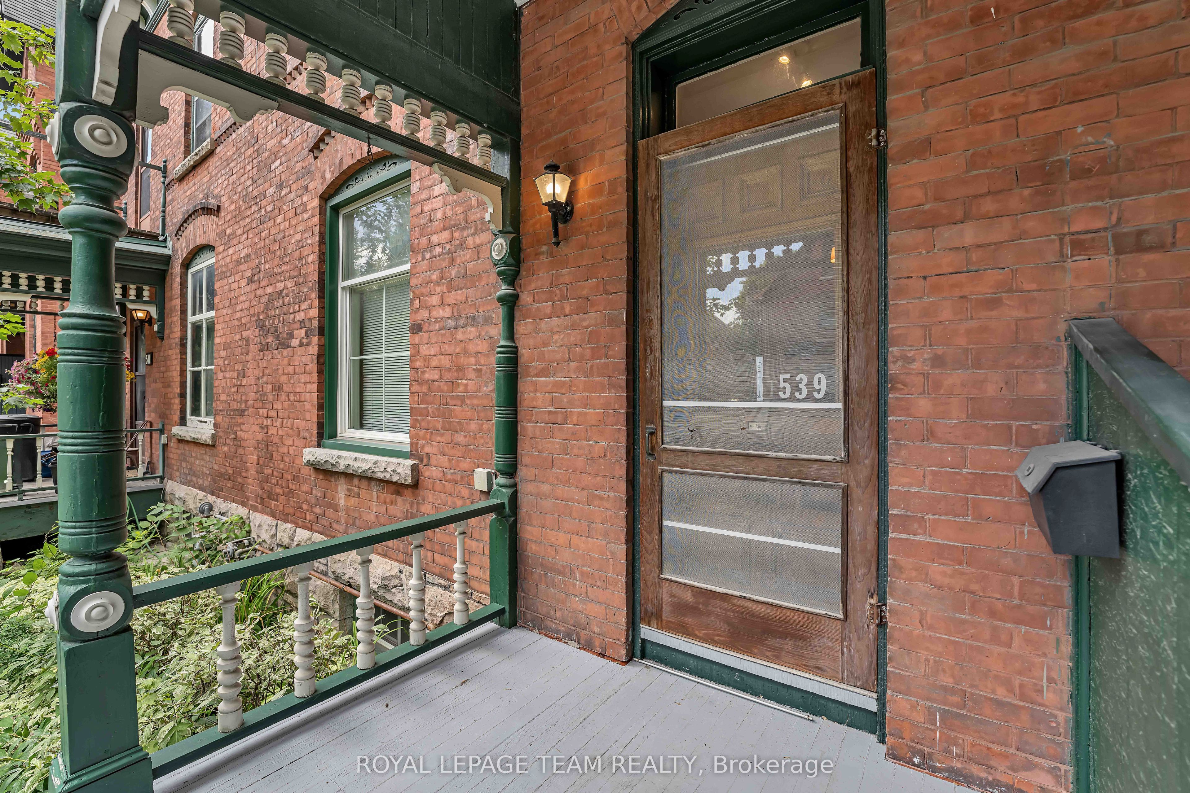 539 Gilmour Street