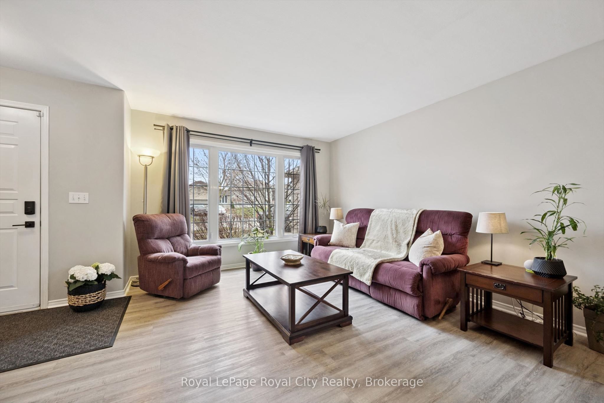 119 Meadowridge Drive