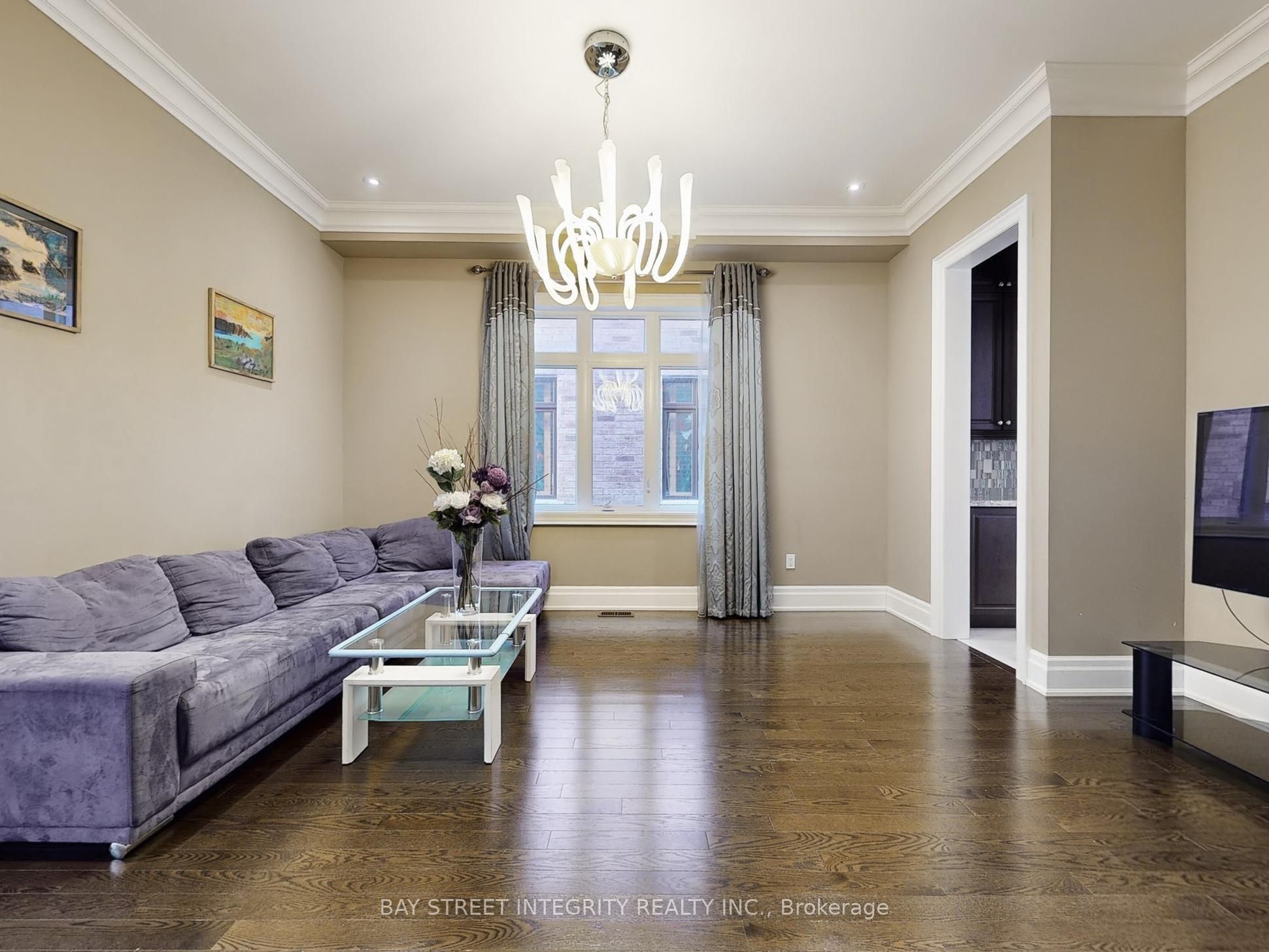 57 Strawbridge Farm Drive