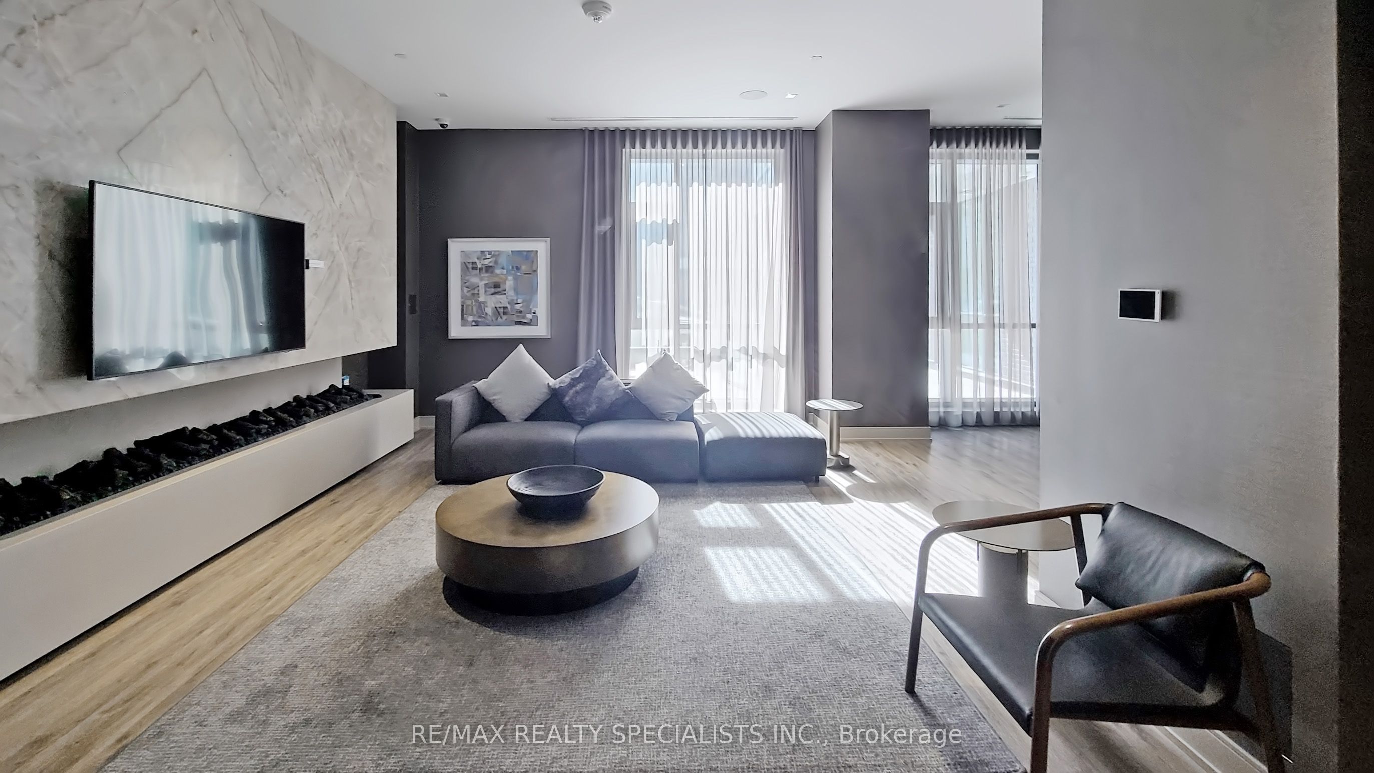 8 Nahani Way 321