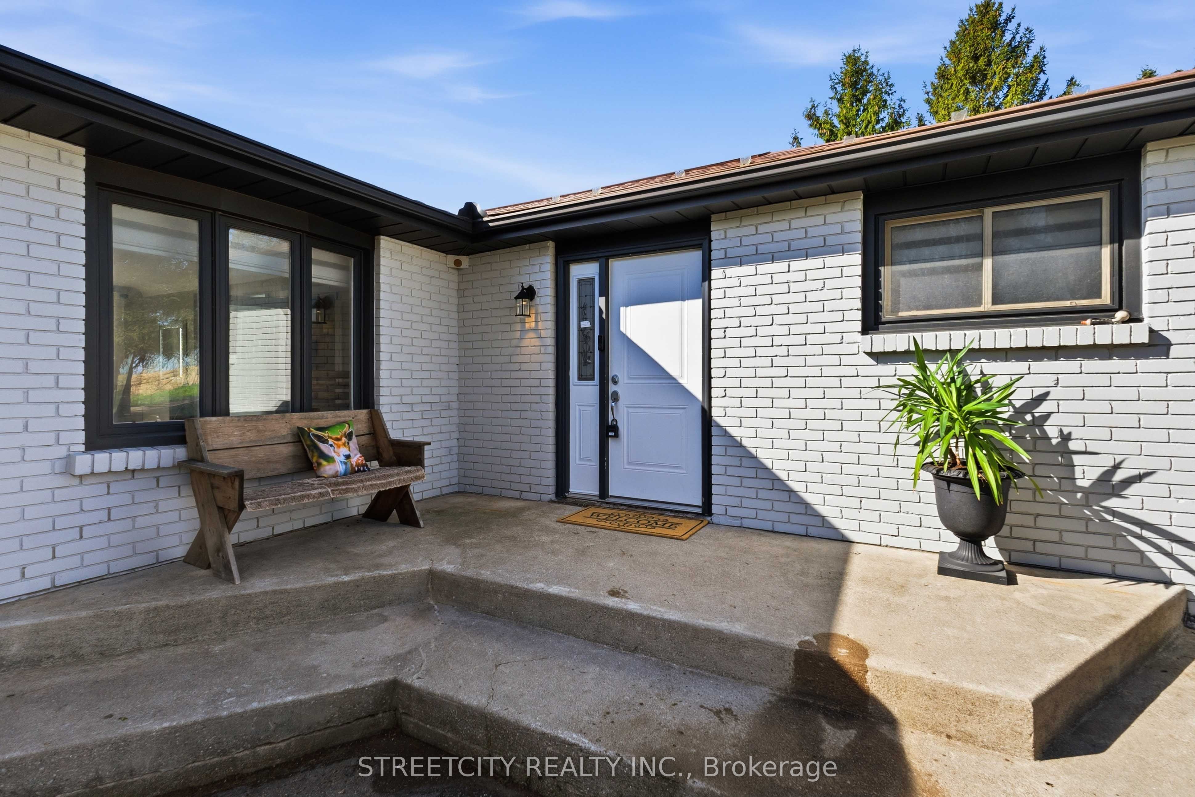 10867 Melrose Drive
