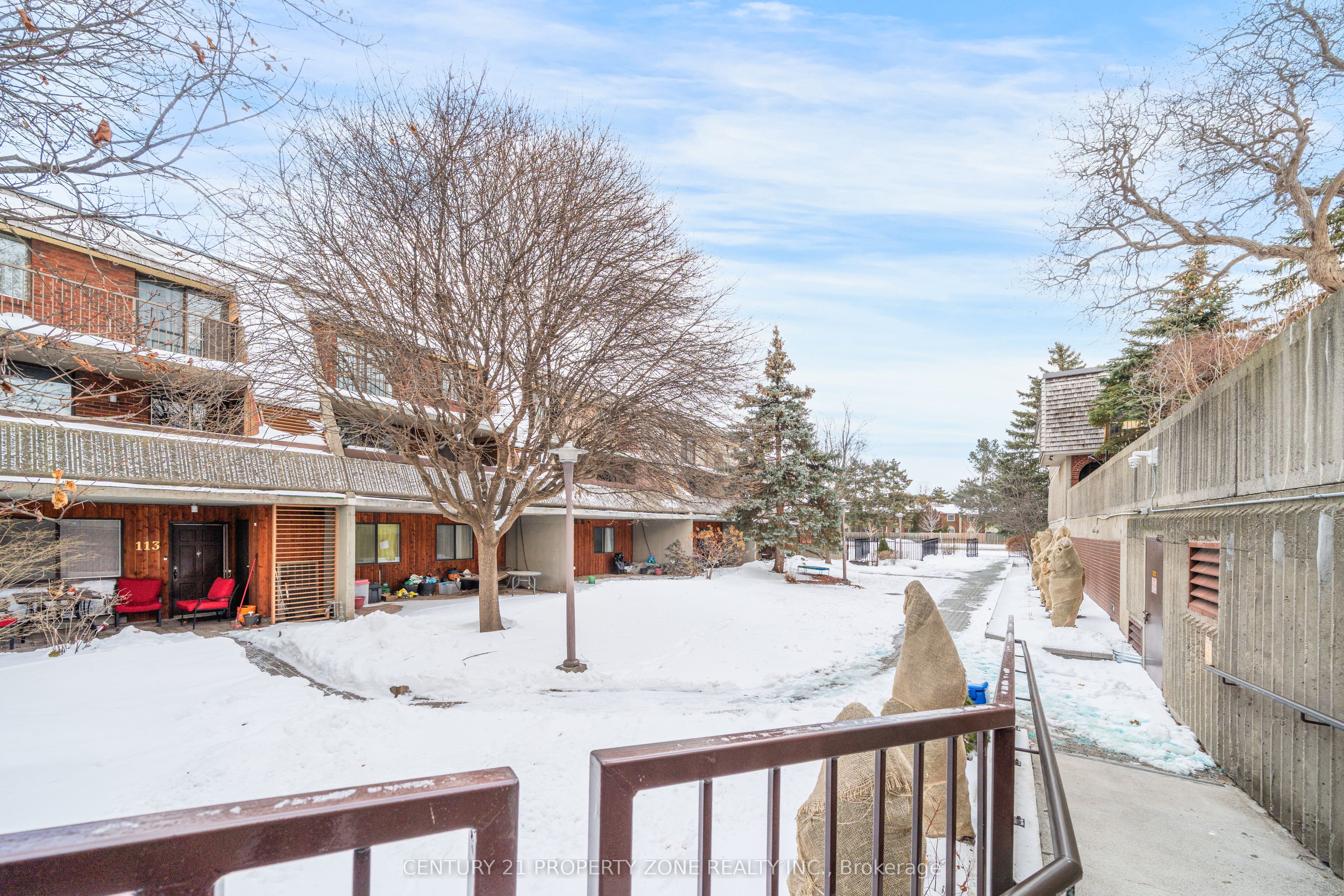 1250 Mississauga Valley Boulevard 112