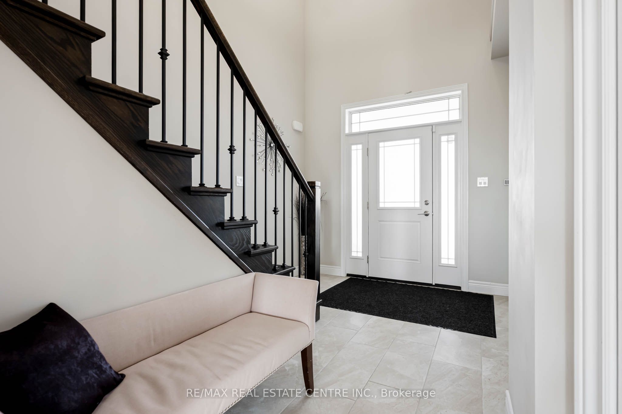 6 Sparrow Crescent