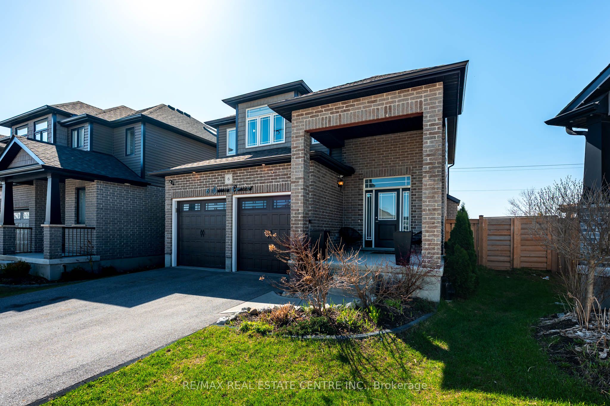 6 Sparrow Crescent