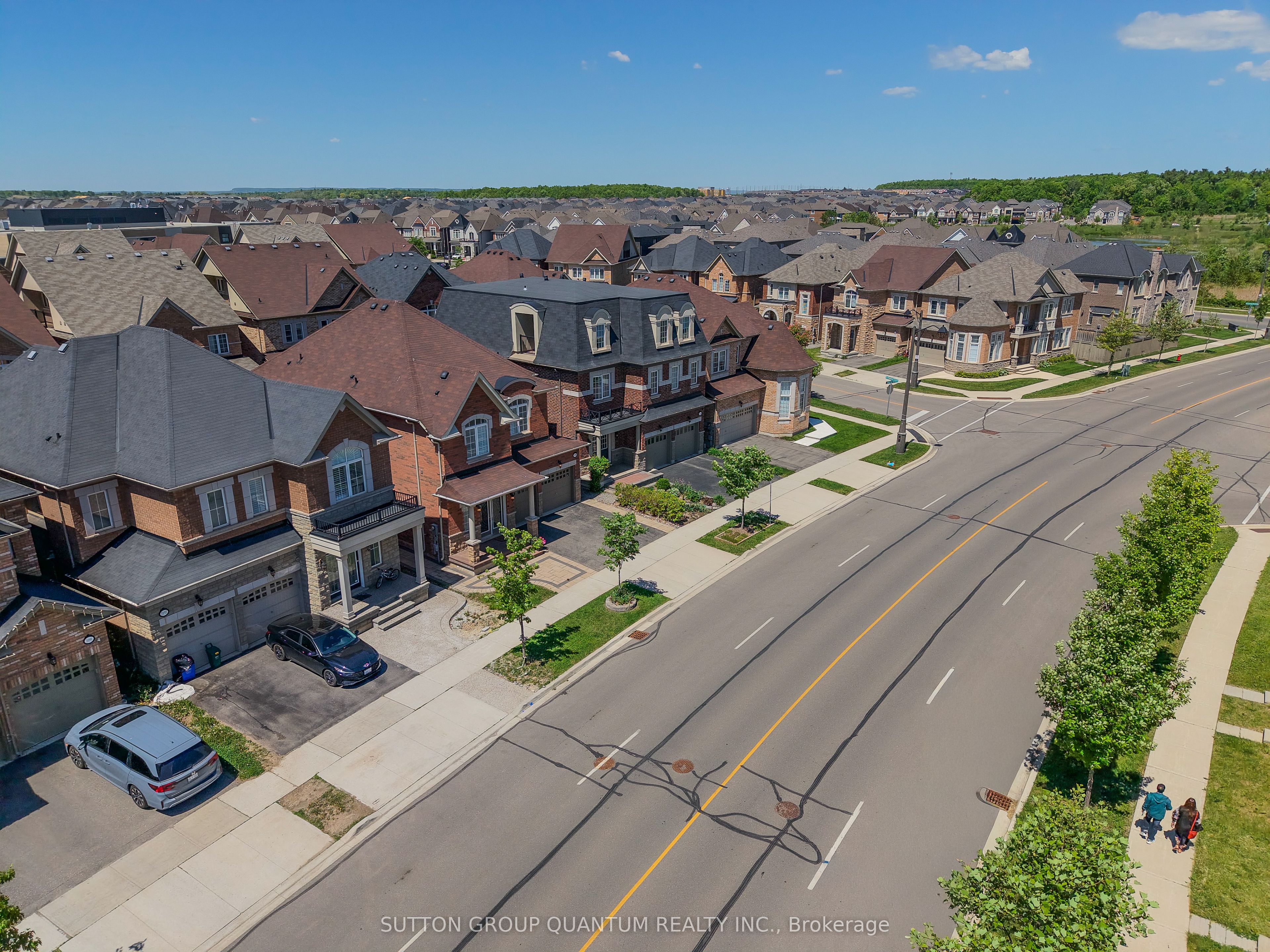 3196 Ernest Appelbe Boulevard