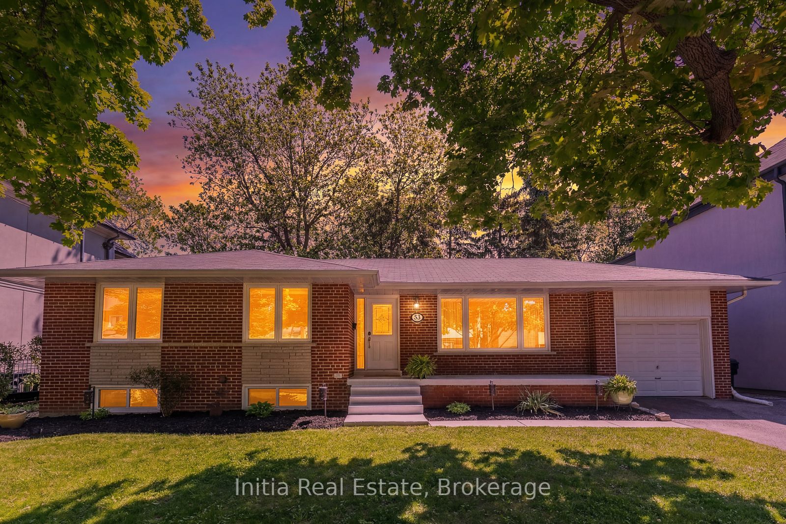 53 Burrows Avenue