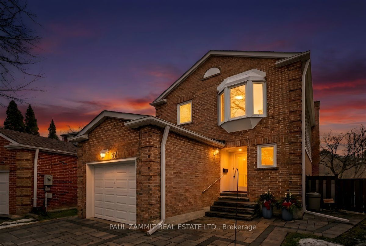 57 Glenmanor Way