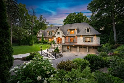 170 Kingscross Drive King ON L7B 1E6