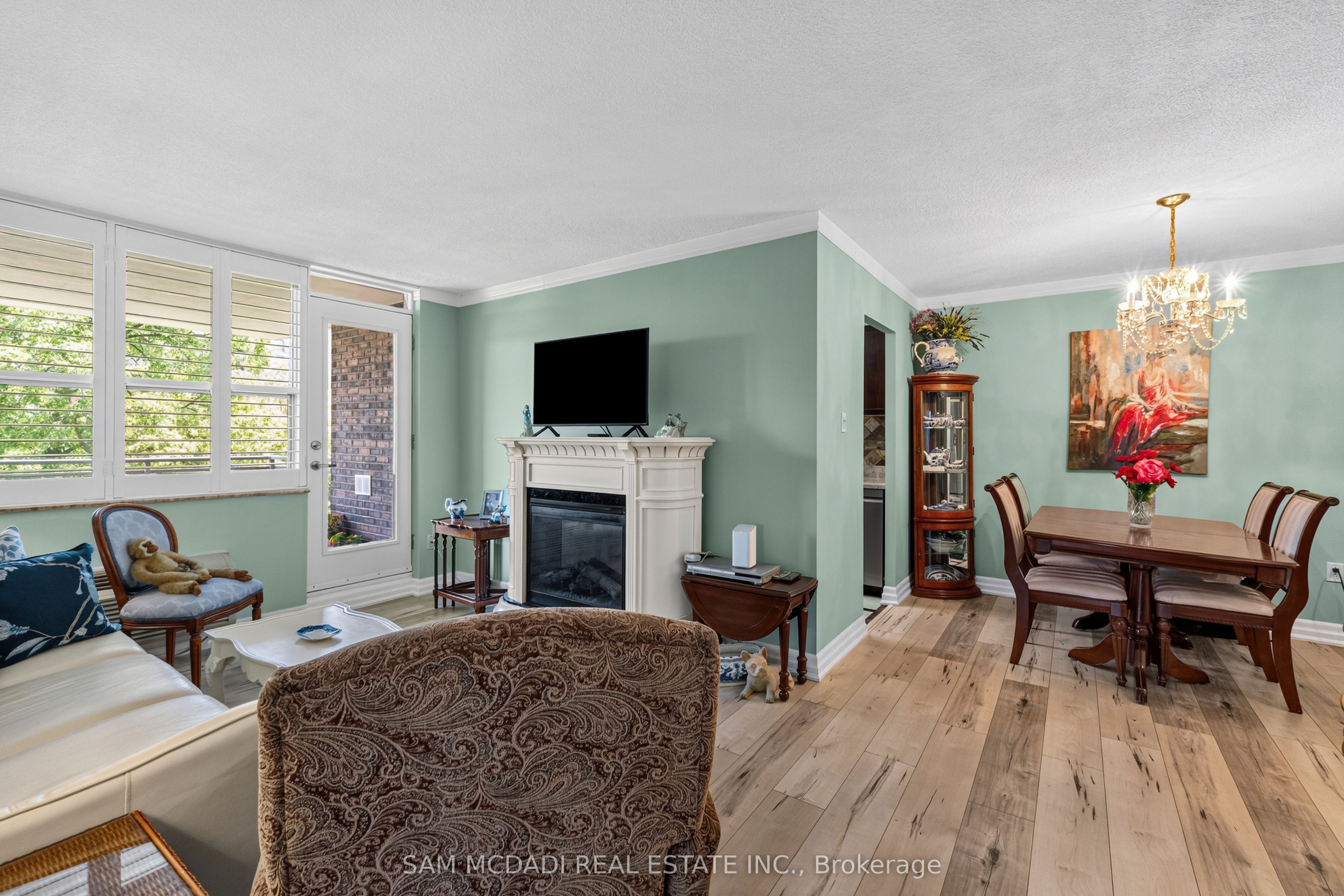 966 Inverhouse Drive 412