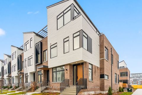 20 Lou Parsons Way 19 Mississauga ON L5H 0B2