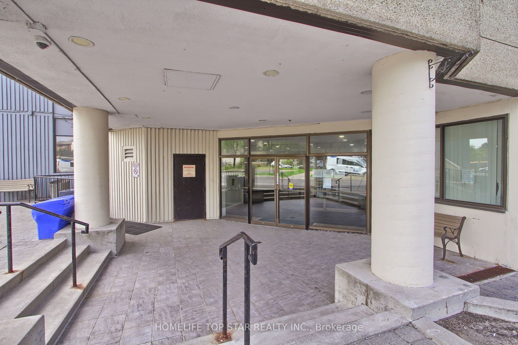 5580 Sheppard E Avenue 613