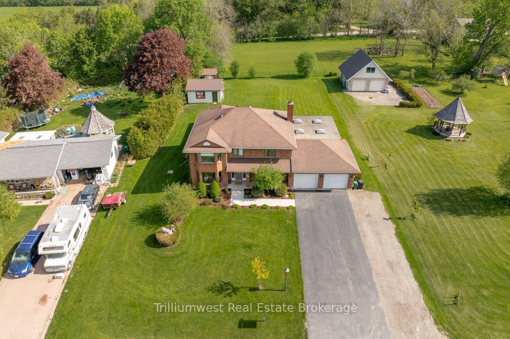 32 Sunset Drive