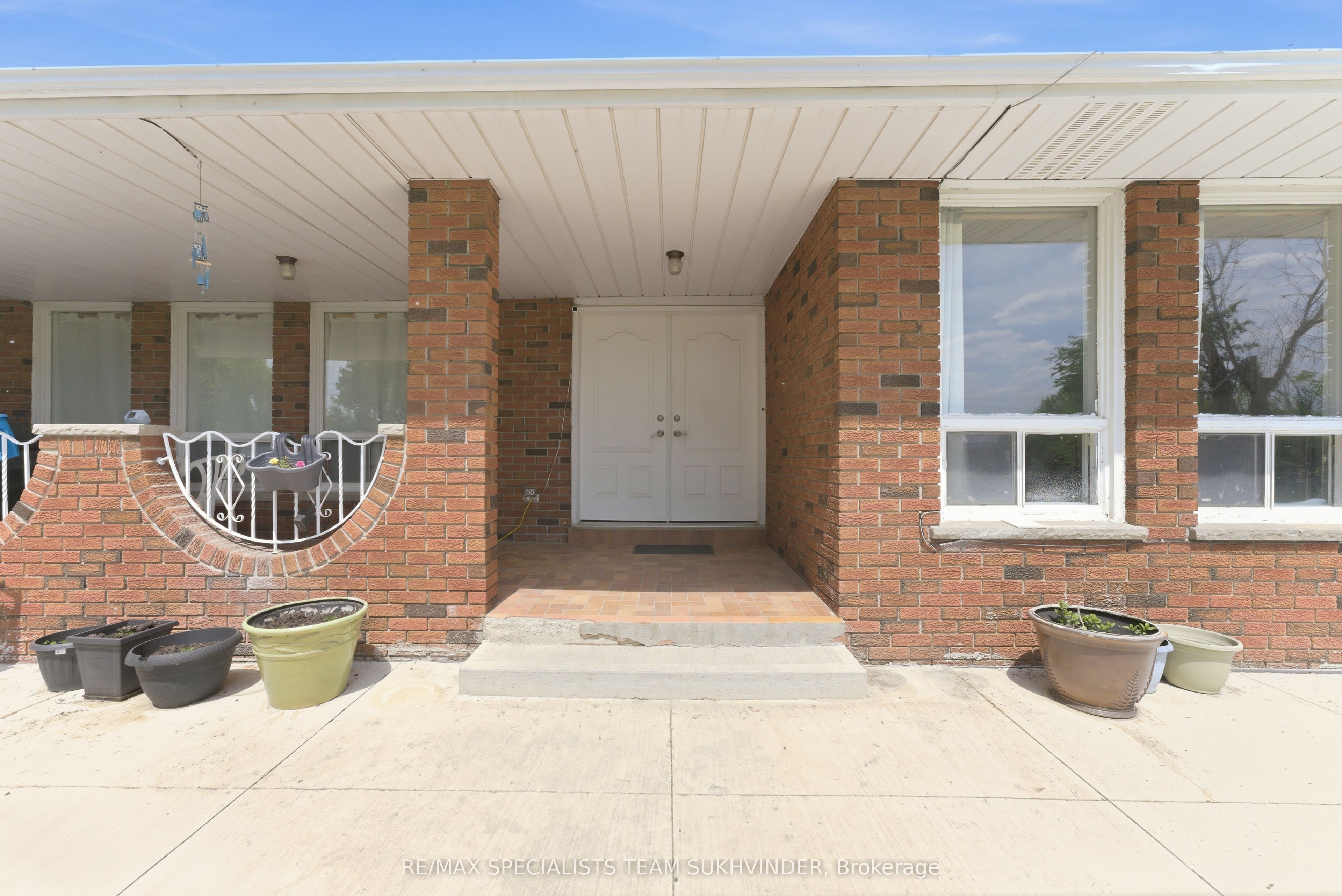 7236 Mayfield Road