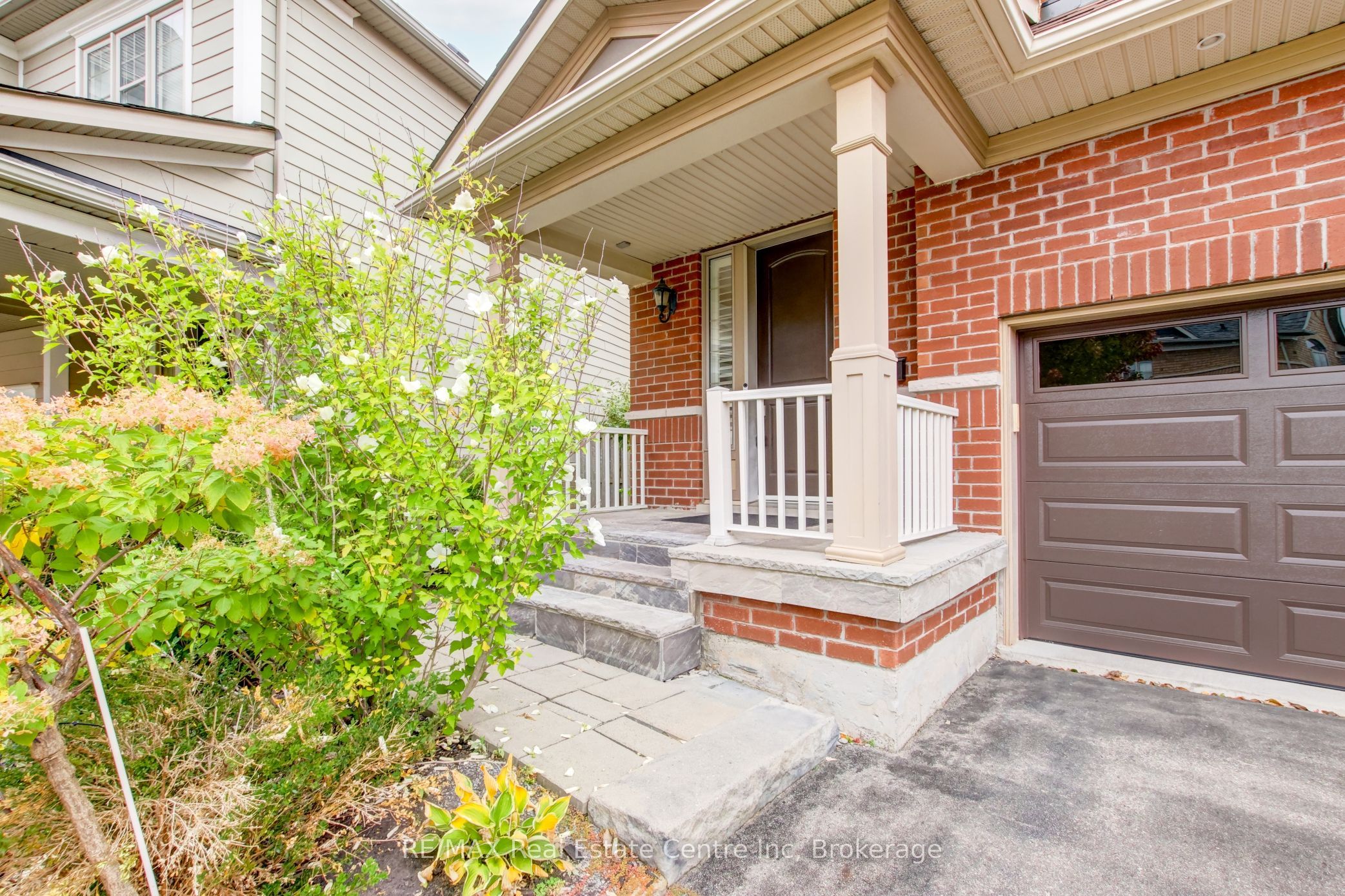 52 Bardoe Crescent