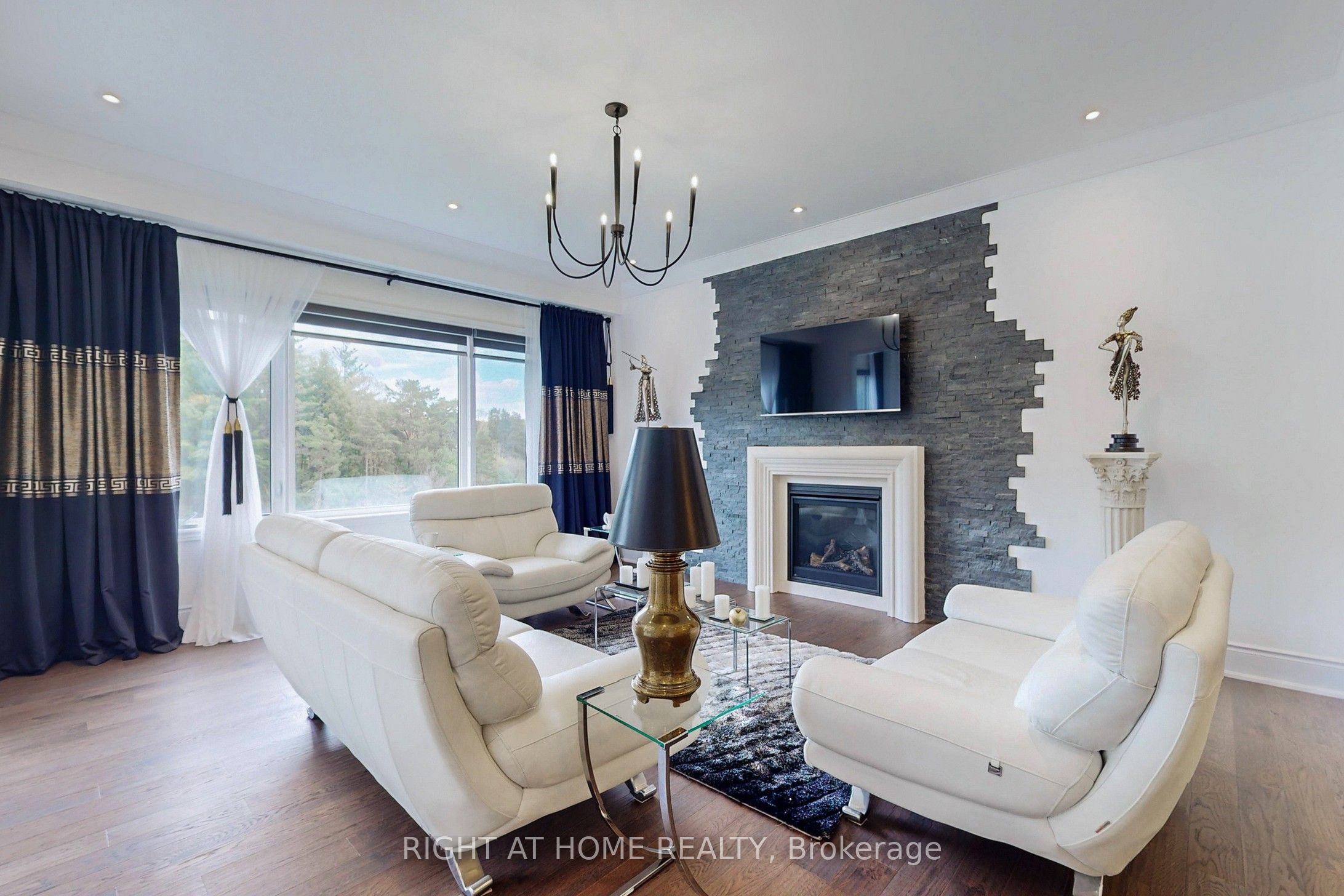 216 Sunset Vista Court E