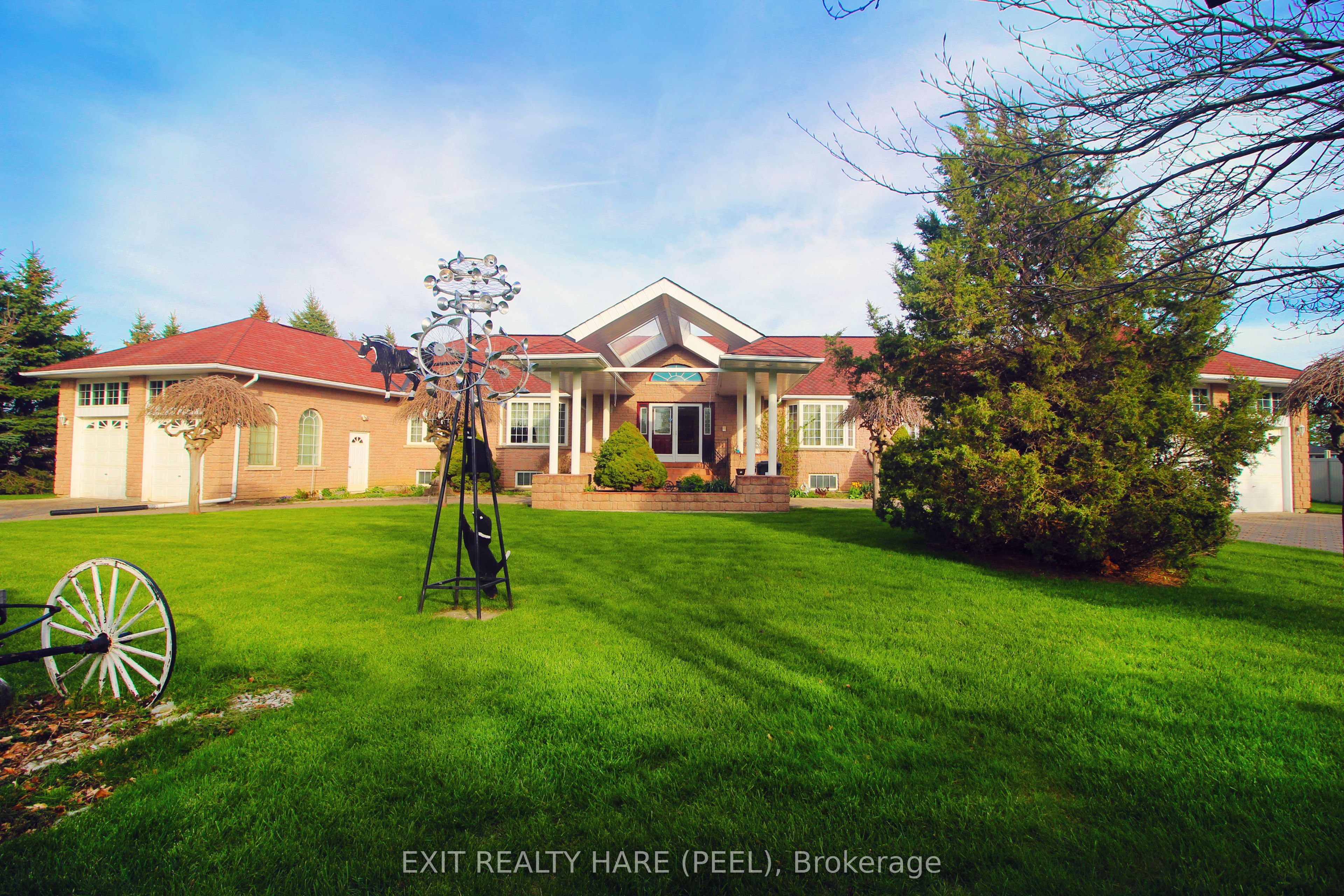 5 Glenbrook Boulevard