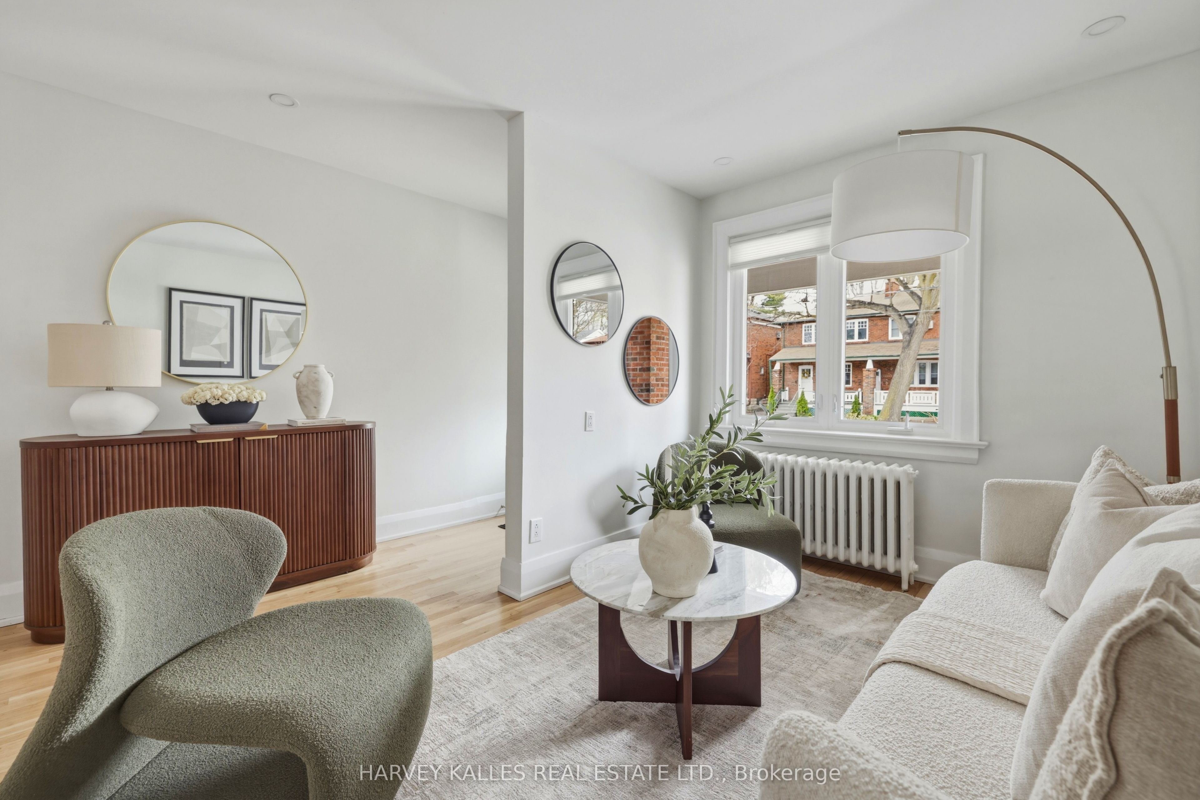 683 Hillsdale Avenue E