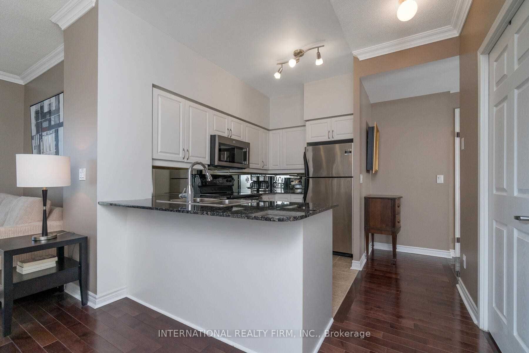 388 Prince Of Wales Drive 2004