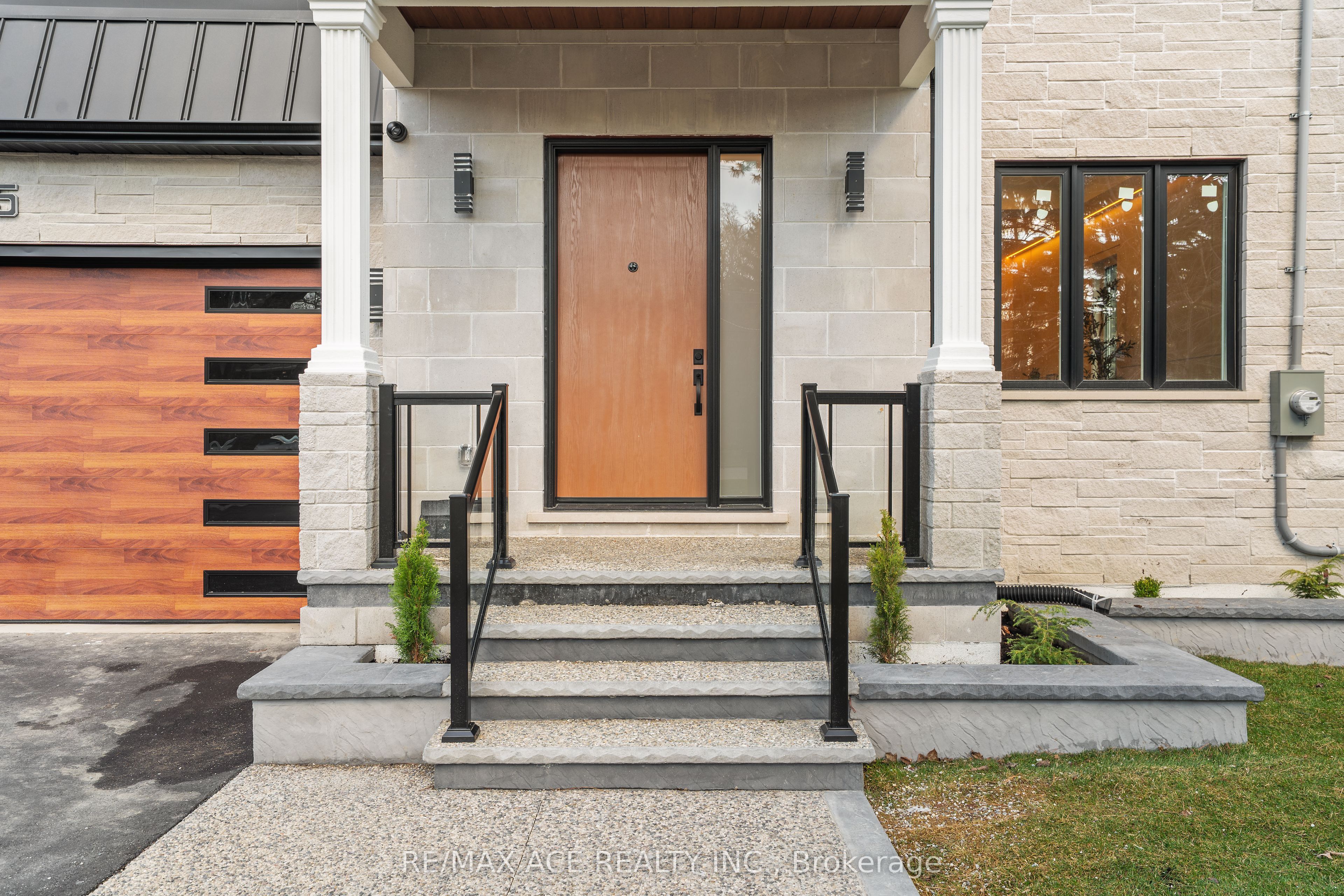 5 Larwood Boulevard