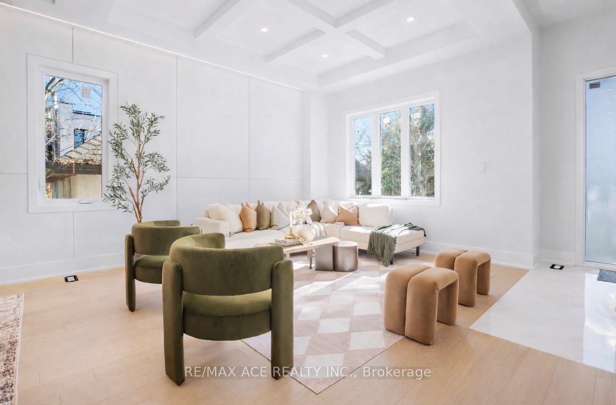 5 Larwood Boulevard